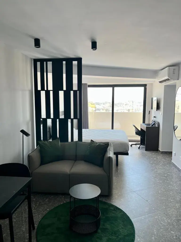 Bed in Park Heights by the Warren Collection Bed in Park Heights by the Warren Collection