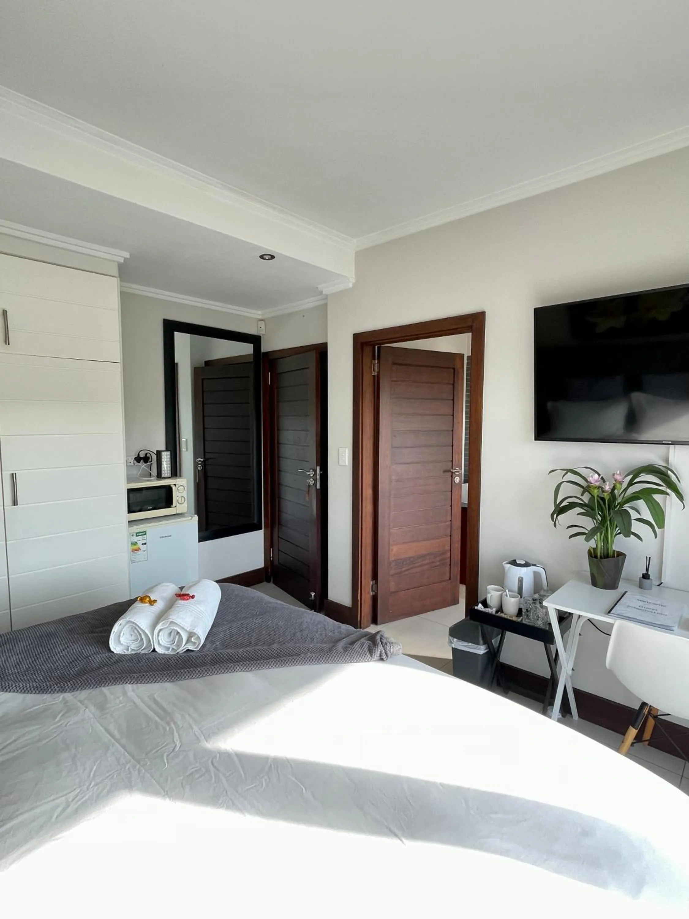 Luxury Room with Private Balcony and Stunning Dam Views