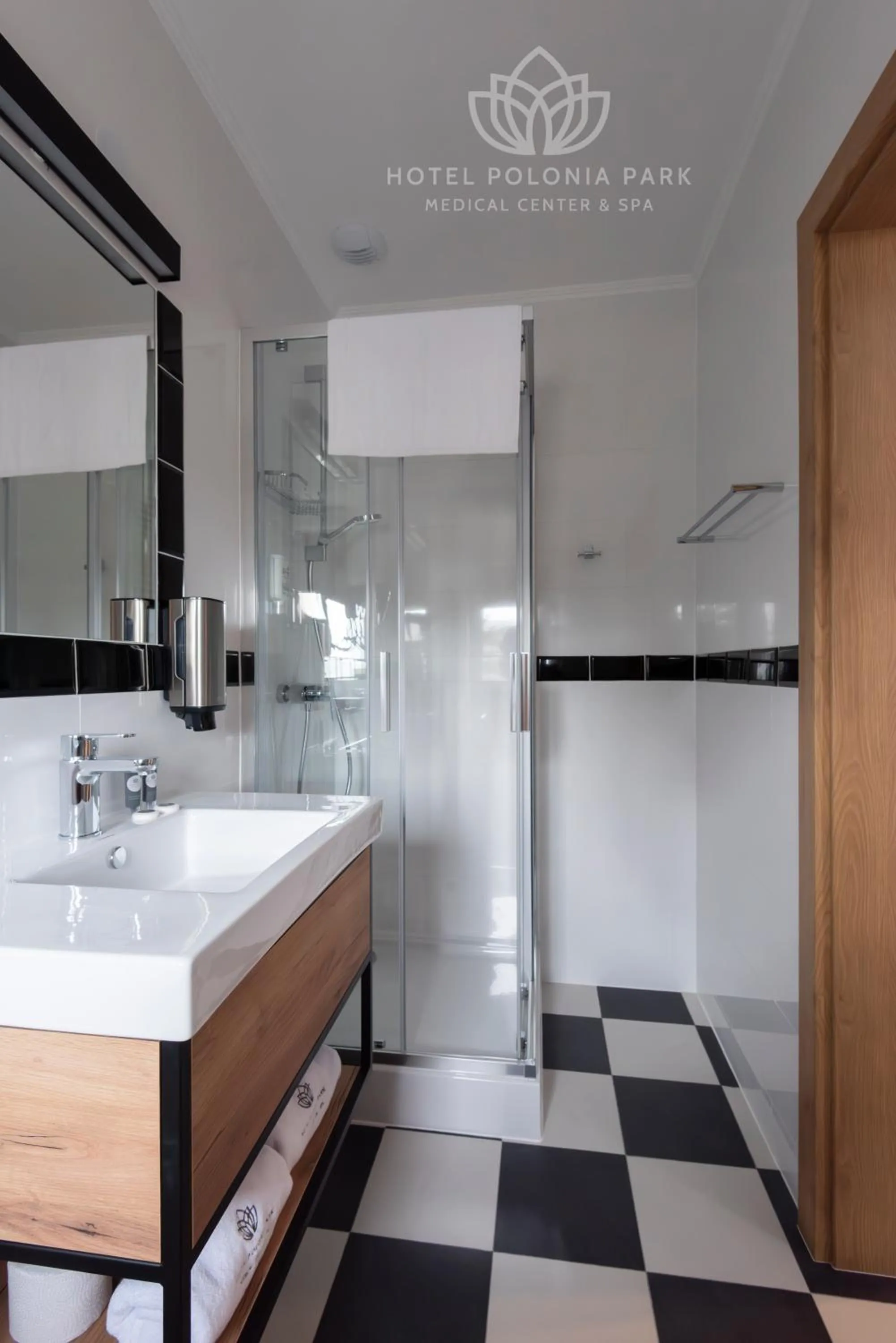 Shower in Hotel Polonia PARK Medical Center & Spa