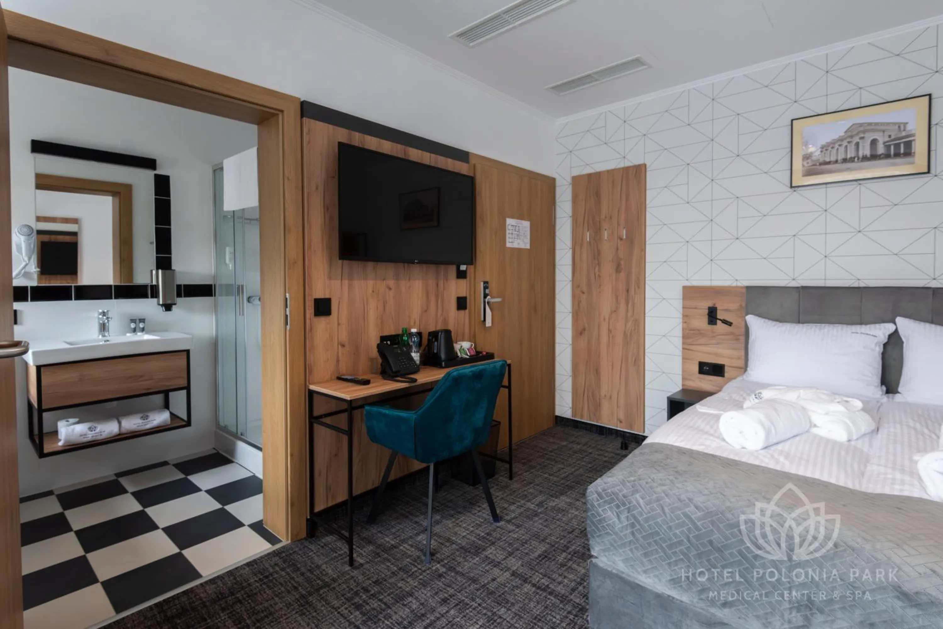 Bed in Hotel Polonia PARK Medical Center & Spa