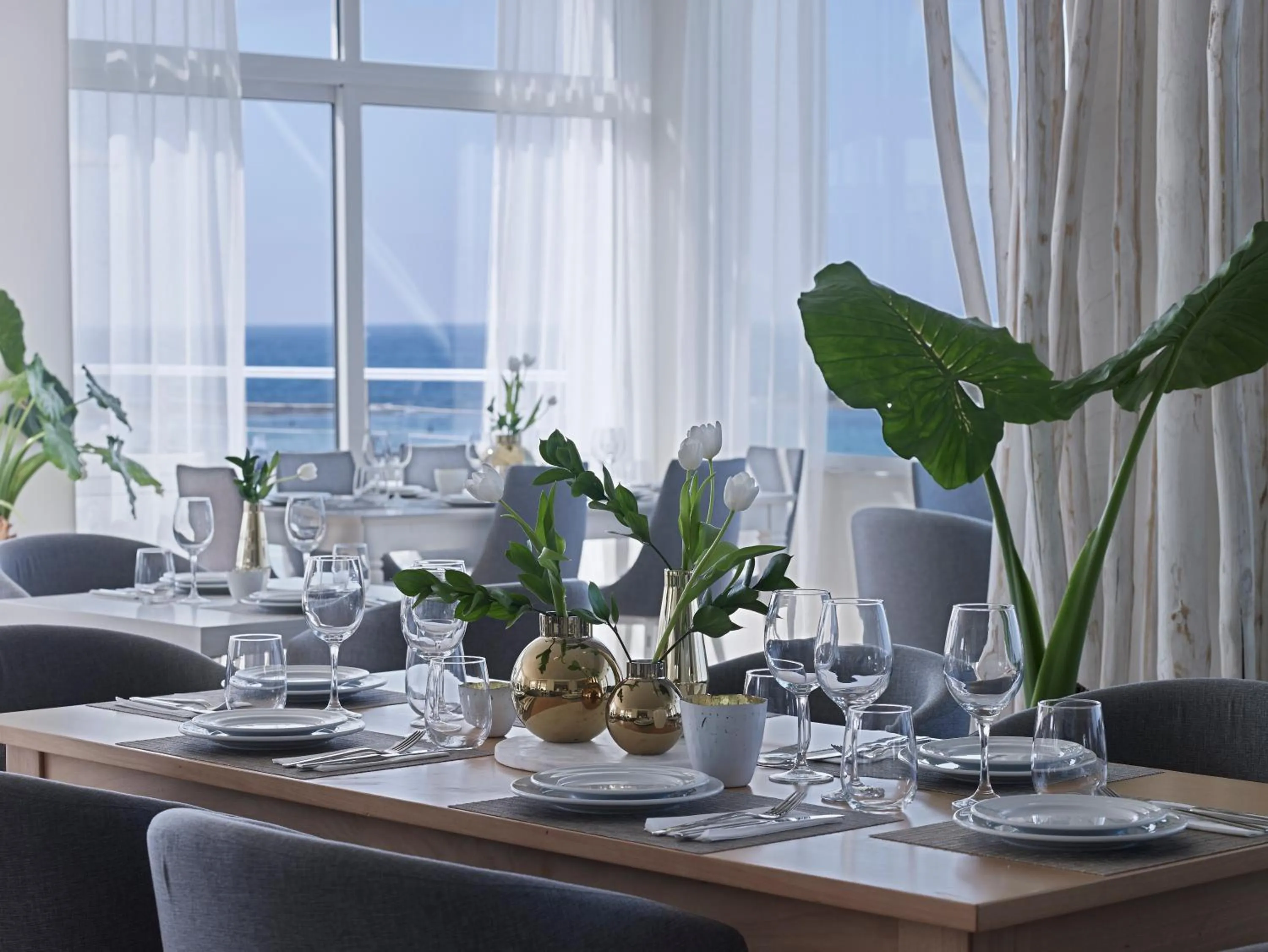 Restaurant/Places to Eat in Knossos Beach Bungalows Suites Resort & Spa