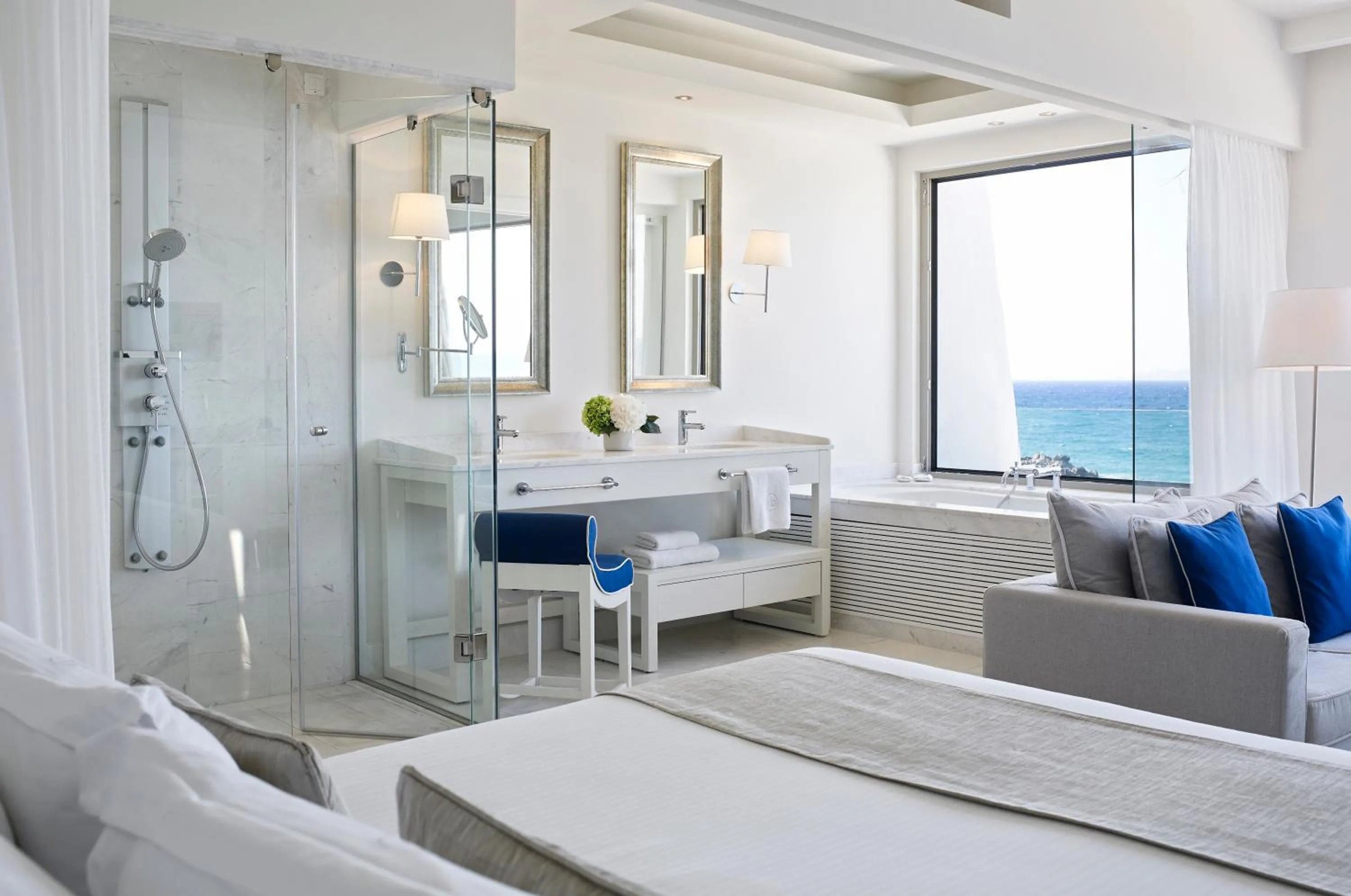 Bathroom, Sea View in Knossos Beach Bungalows Suites Resort & Spa