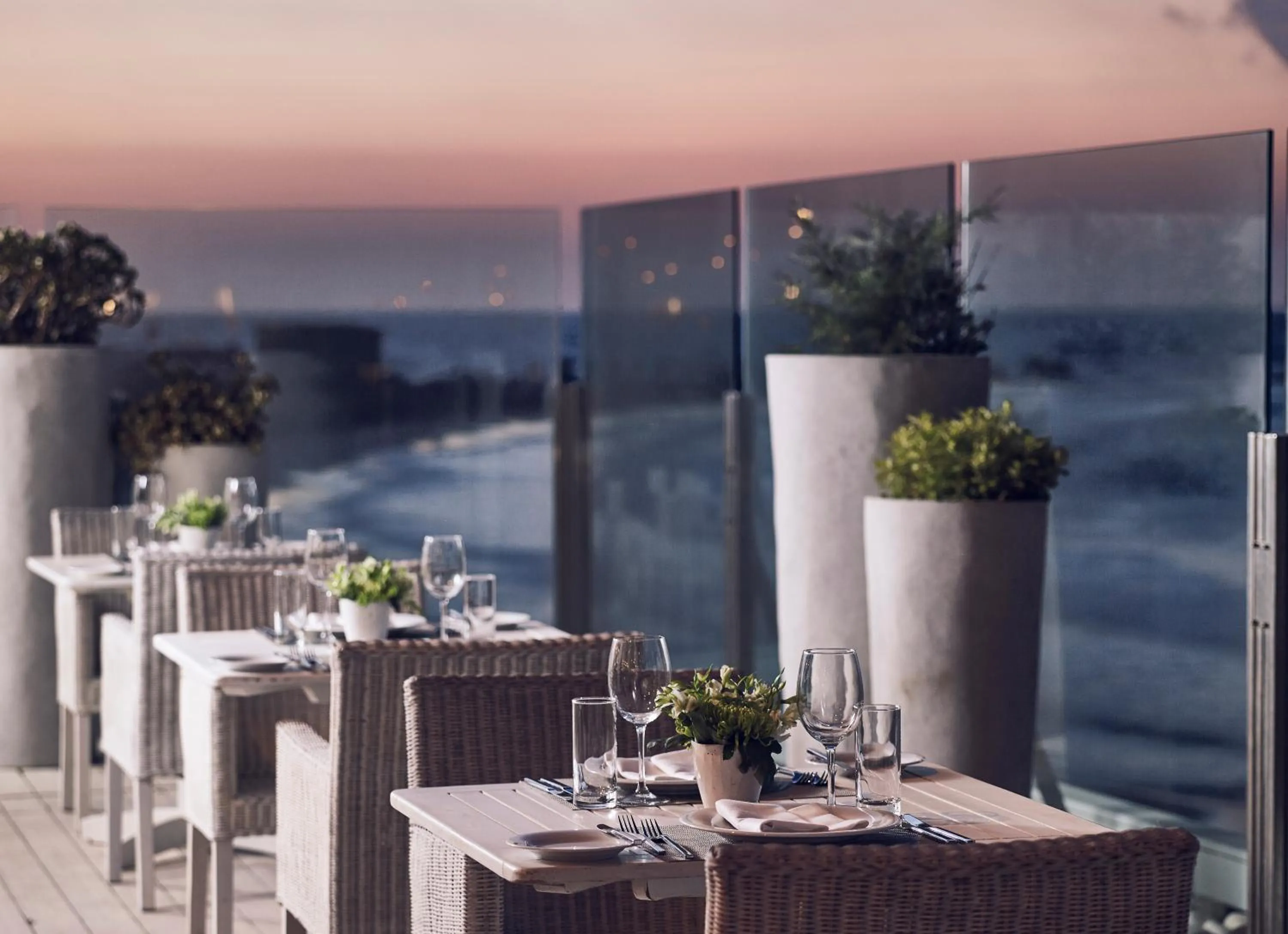 Restaurant/Places to Eat in Knossos Beach Bungalows Suites Resort & Spa