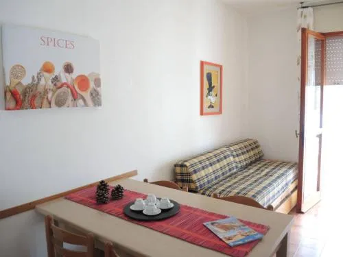 Flat 100mt from the beach with sunny balcony