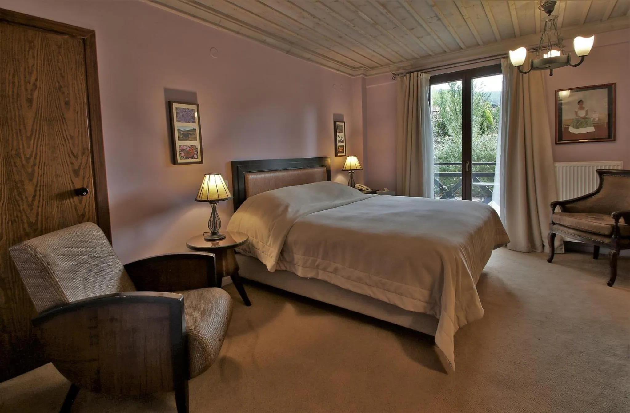 Photo of the whole room, Bed in Boutique Hotel Skamnos Arachova