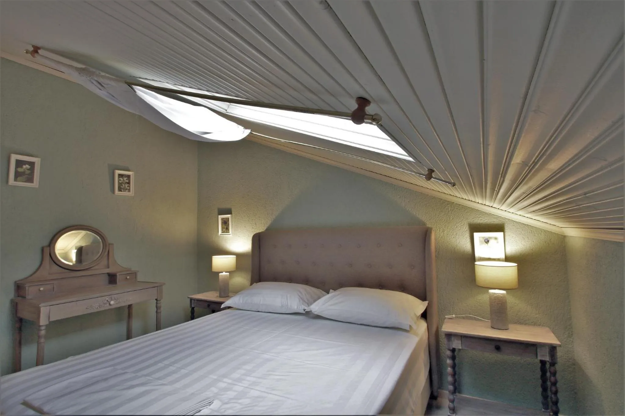 Bed in Boutique Hotel Skamnos Arachova