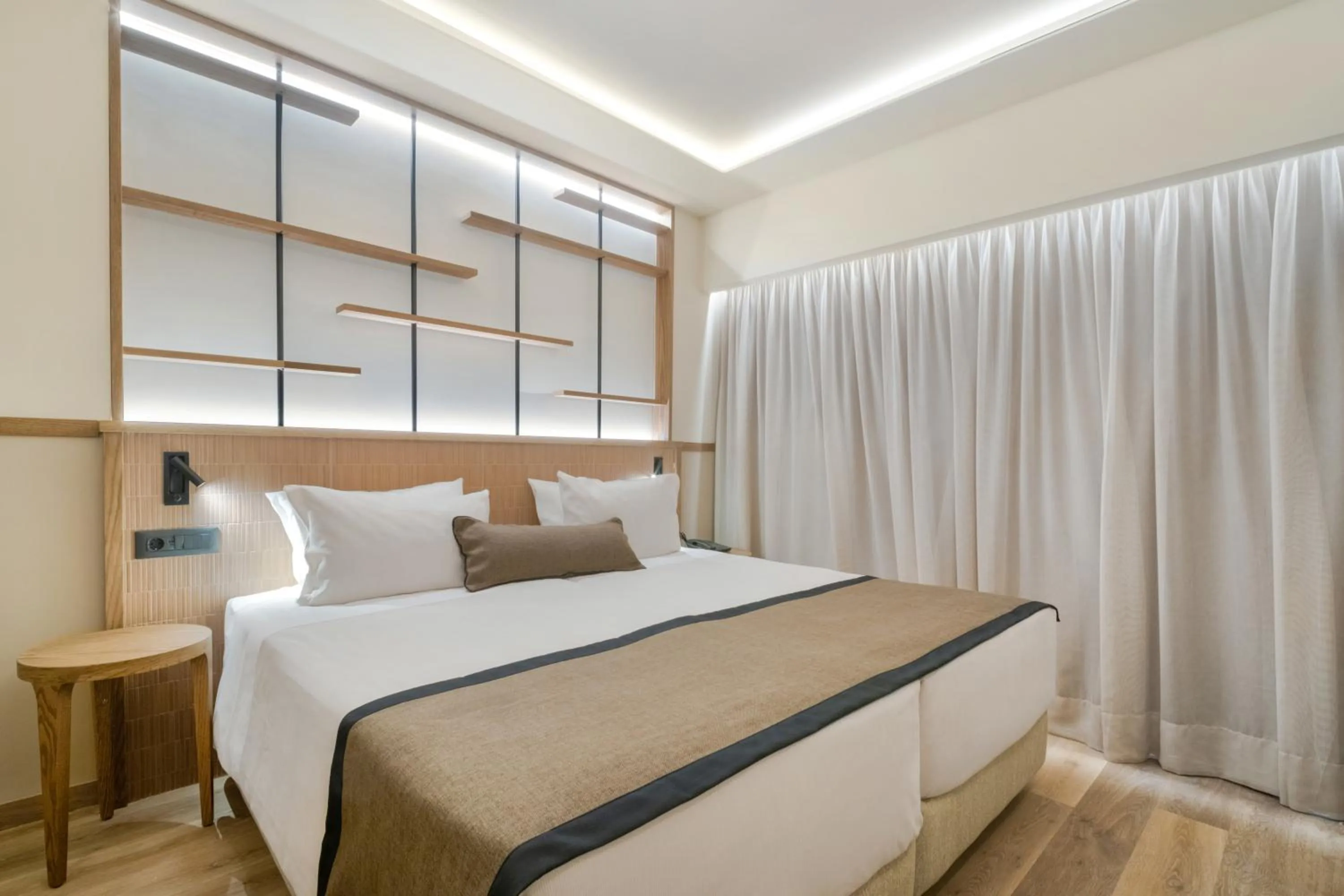 Bedroom, Bed in Capsis Astoria Heraklion