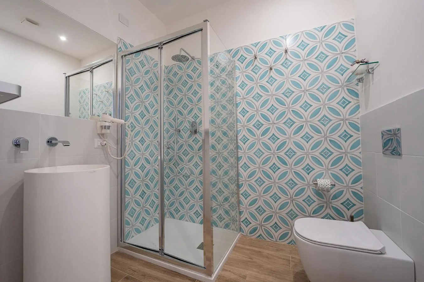 Bathroom in P.C. Boutique H. LifeStyle, Napoli Centro, by ClaPa Group Dislocated Hospitality