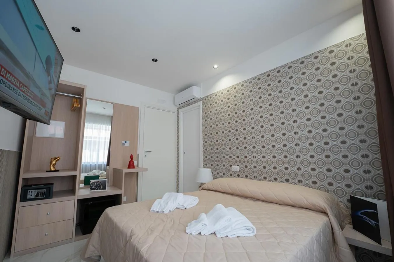 Bed in P.C. Boutique H. LifeStyle, Napoli Centro, by ClaPa Group Dislocated Hospitality