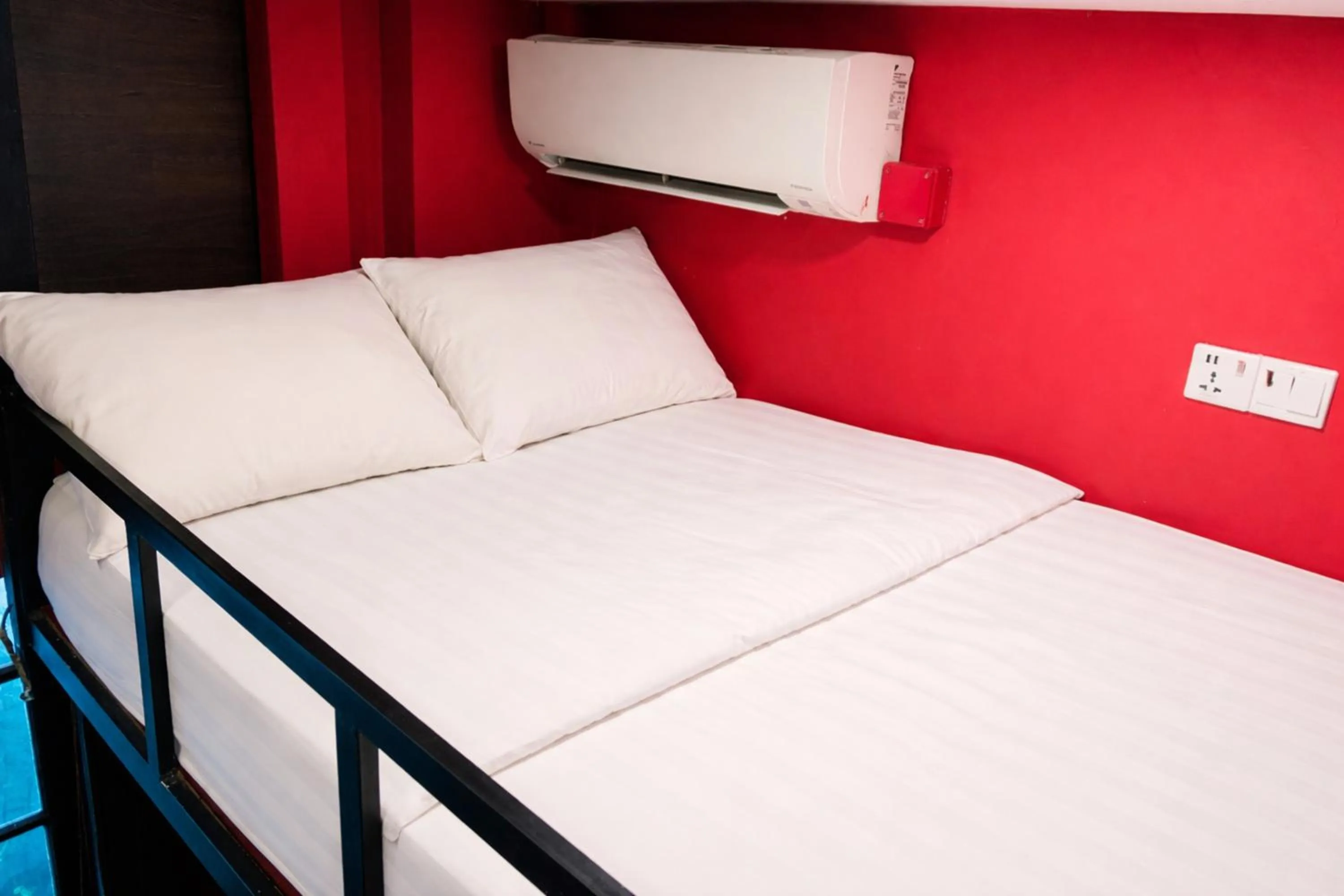 Arena eSports Hotel at Bugis Village