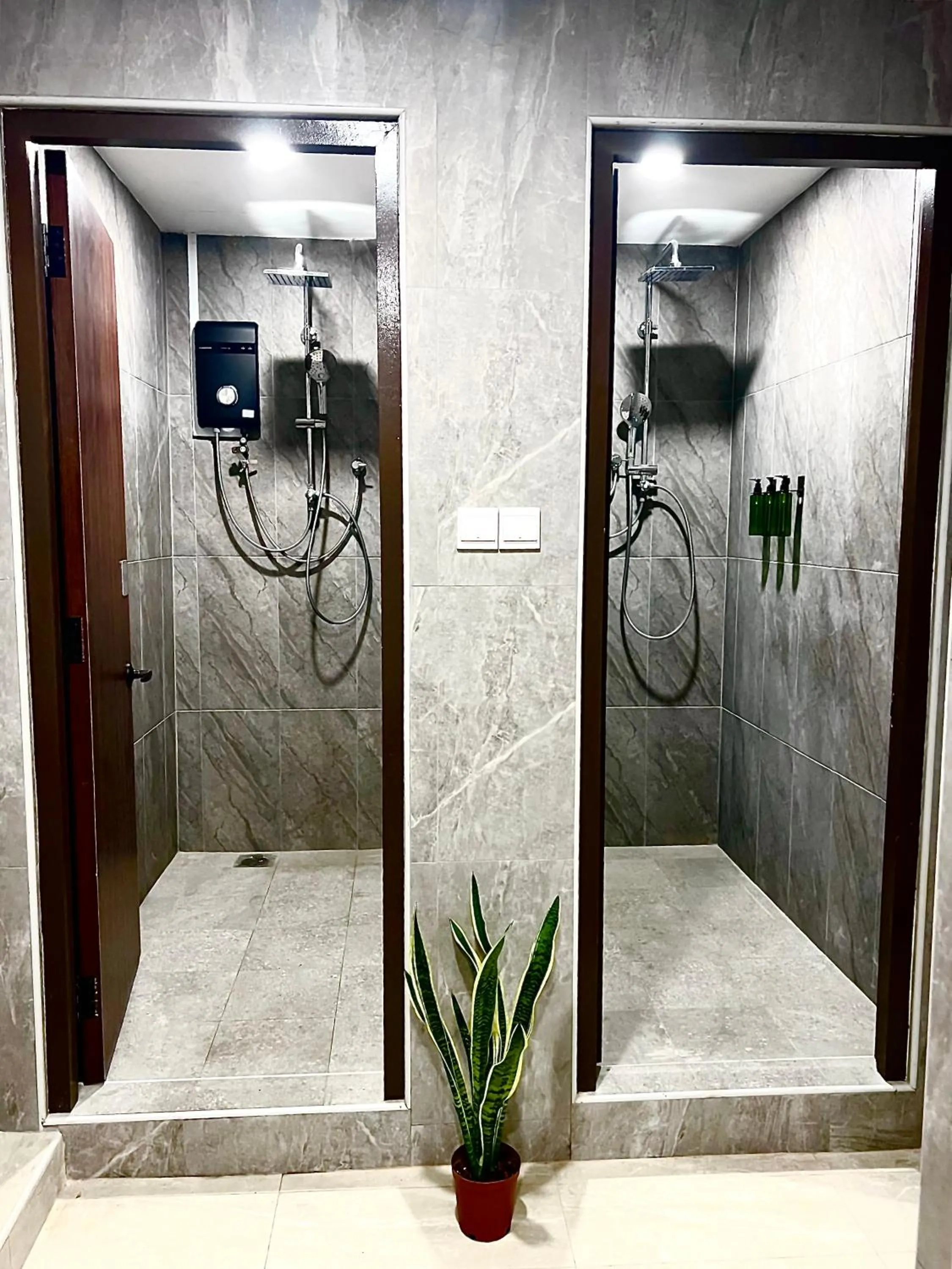 Shower in Arena eSports Hotel @ Bugis Village