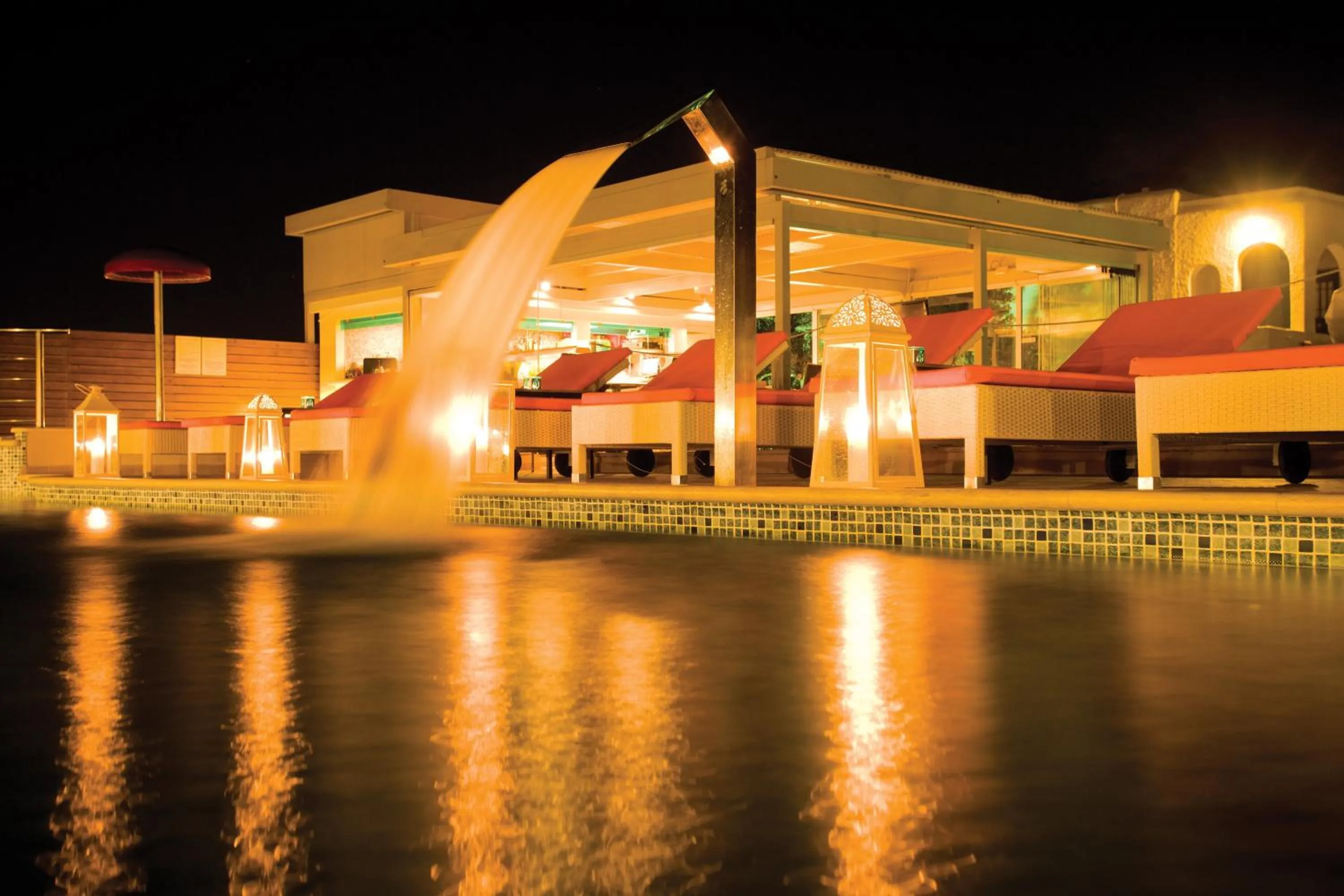 Swimming pool in Princess Of Naxos