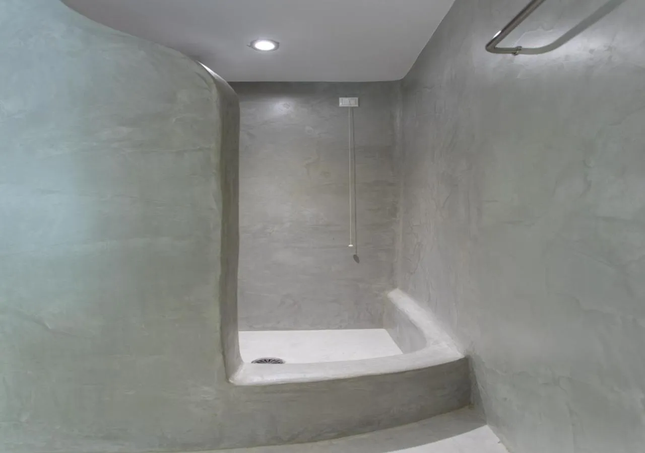 Bathroom in Princess Of Naxos