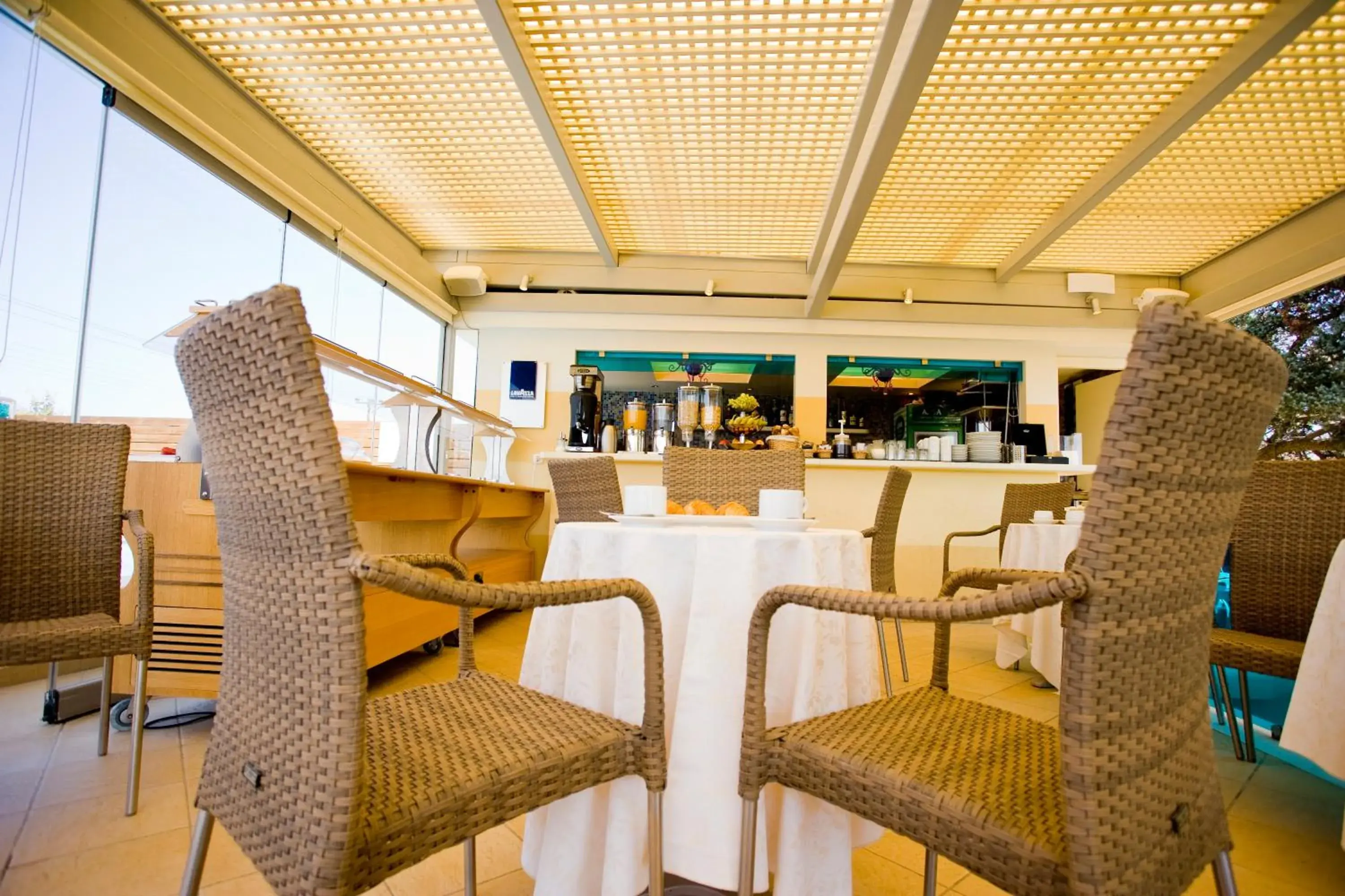 Restaurant/places to eat in Princess Of Naxos Restaurant/places to eat in Princess Of Naxos