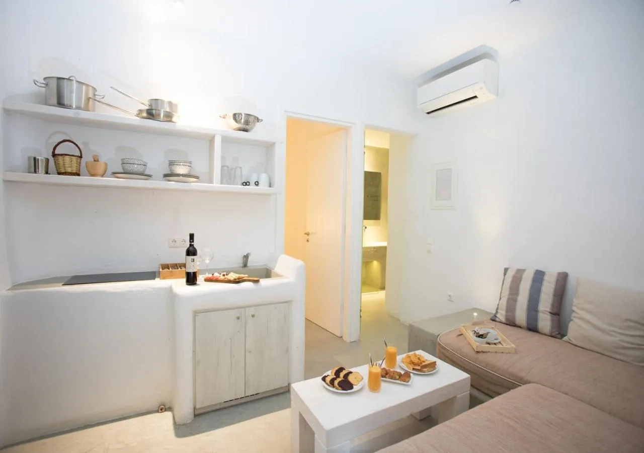 Kitchen or kitchenette, Bed in Princess Of Naxos