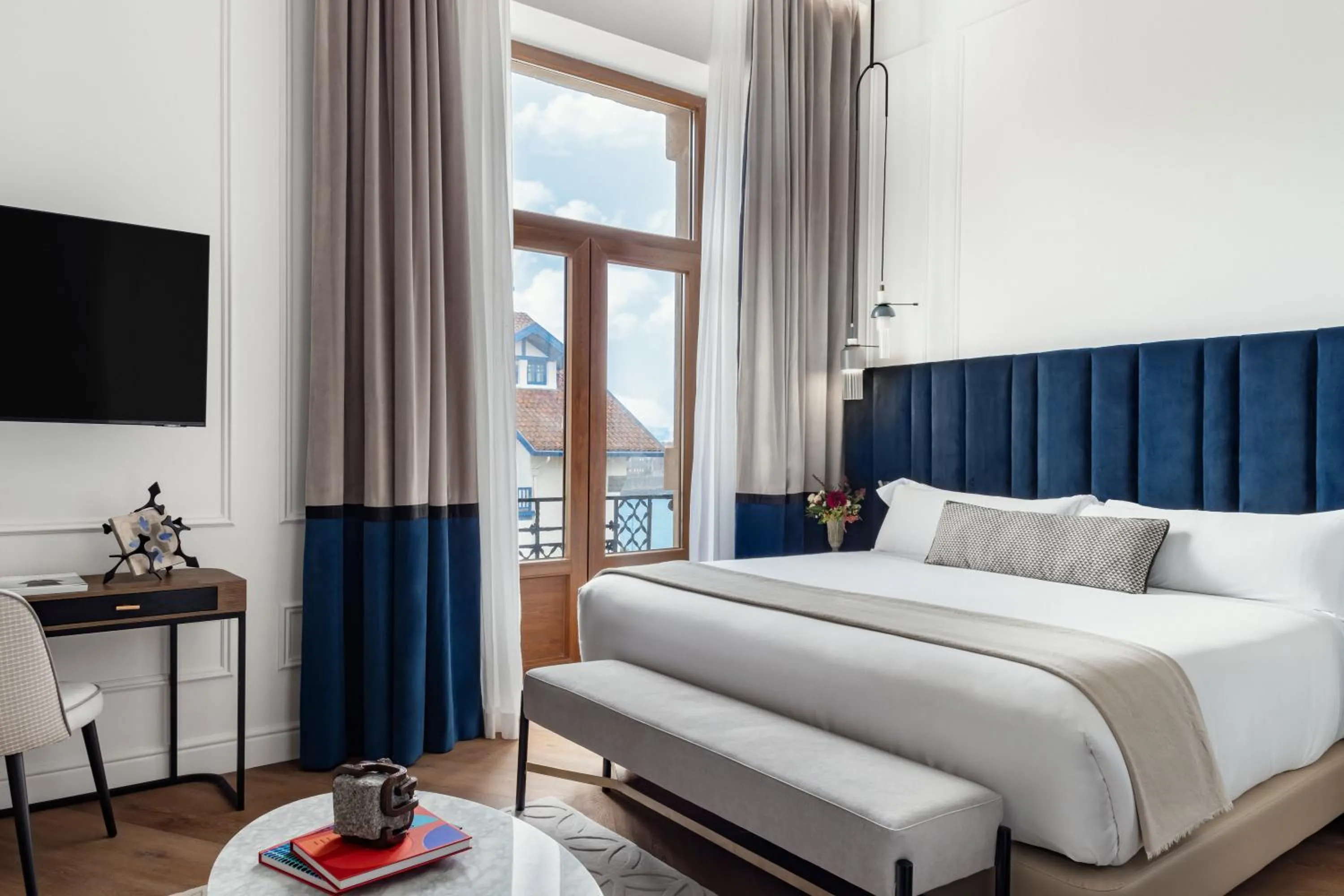 Bed in Palacio Arriluce Hotel - The Leading Hotels of the World