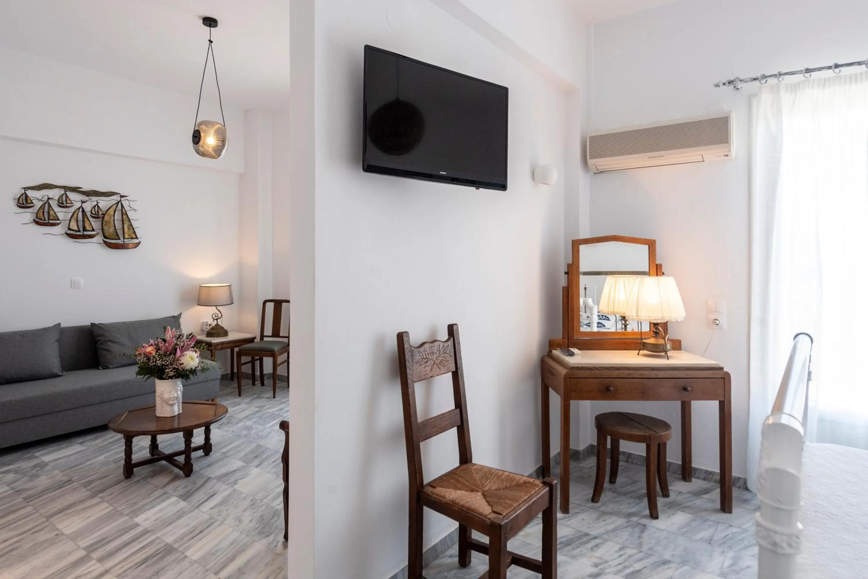 Bedroom in Hotel Swiss Home