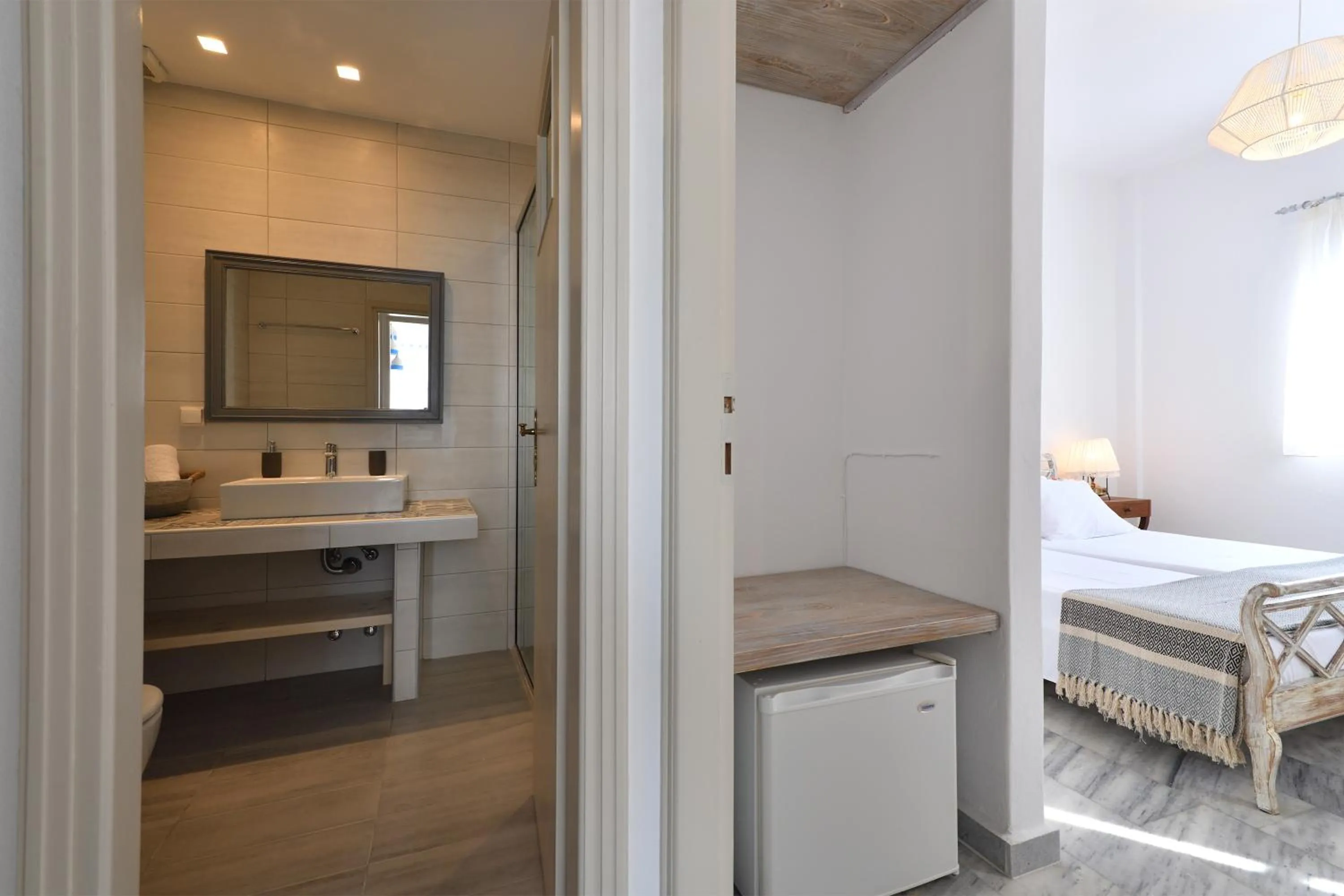 Bed in Hotel Swiss Home