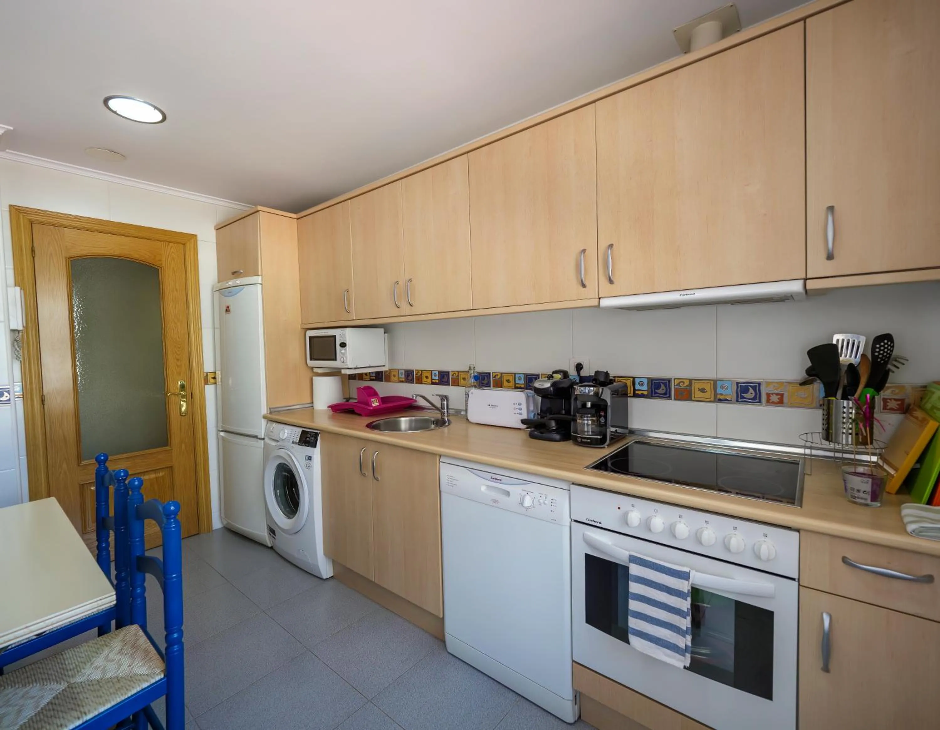 Kitchen or kitchenette in Logroño: Piso con Garaje y Piscina.