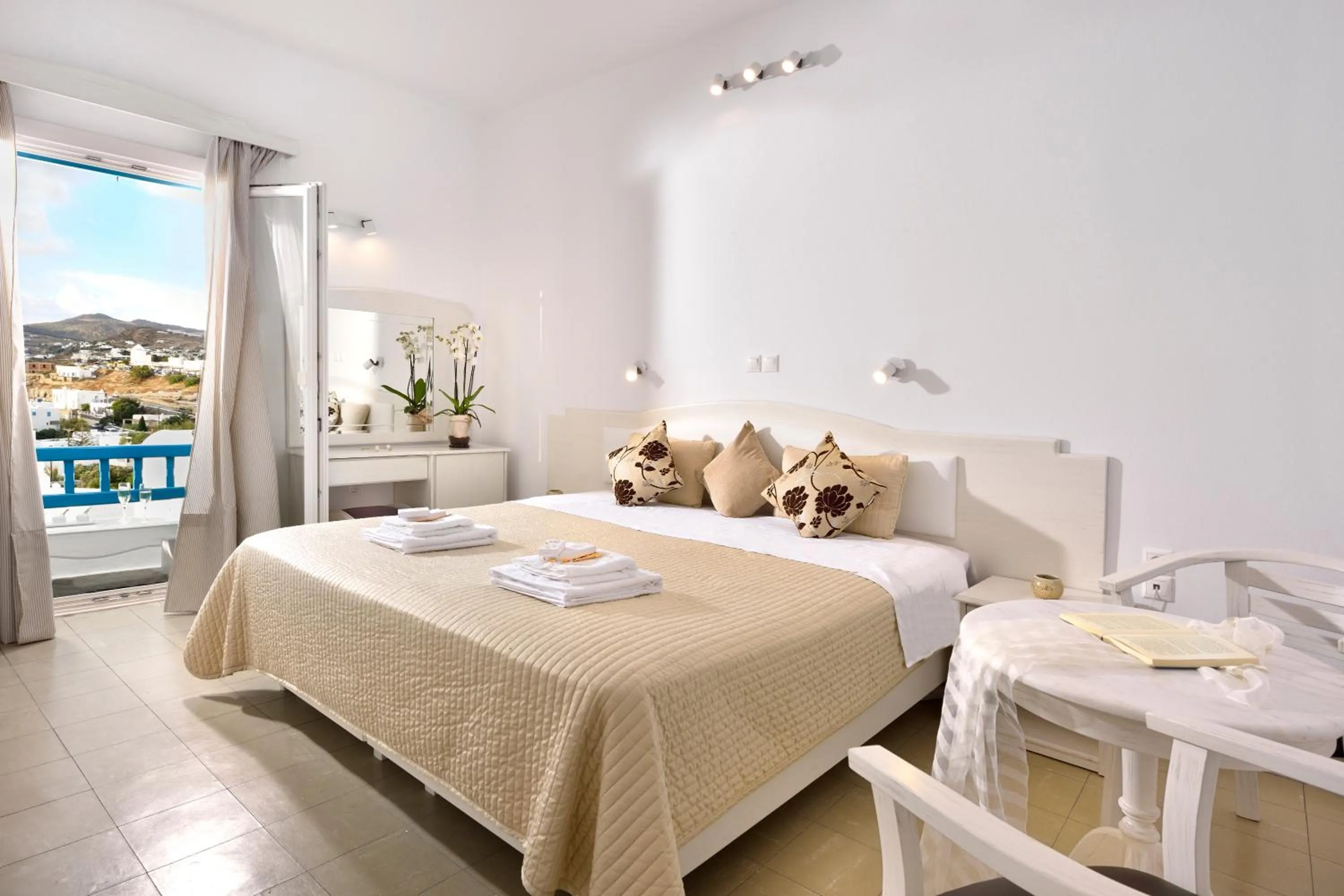 Photo of the whole room, Bed in Hotel Nazos