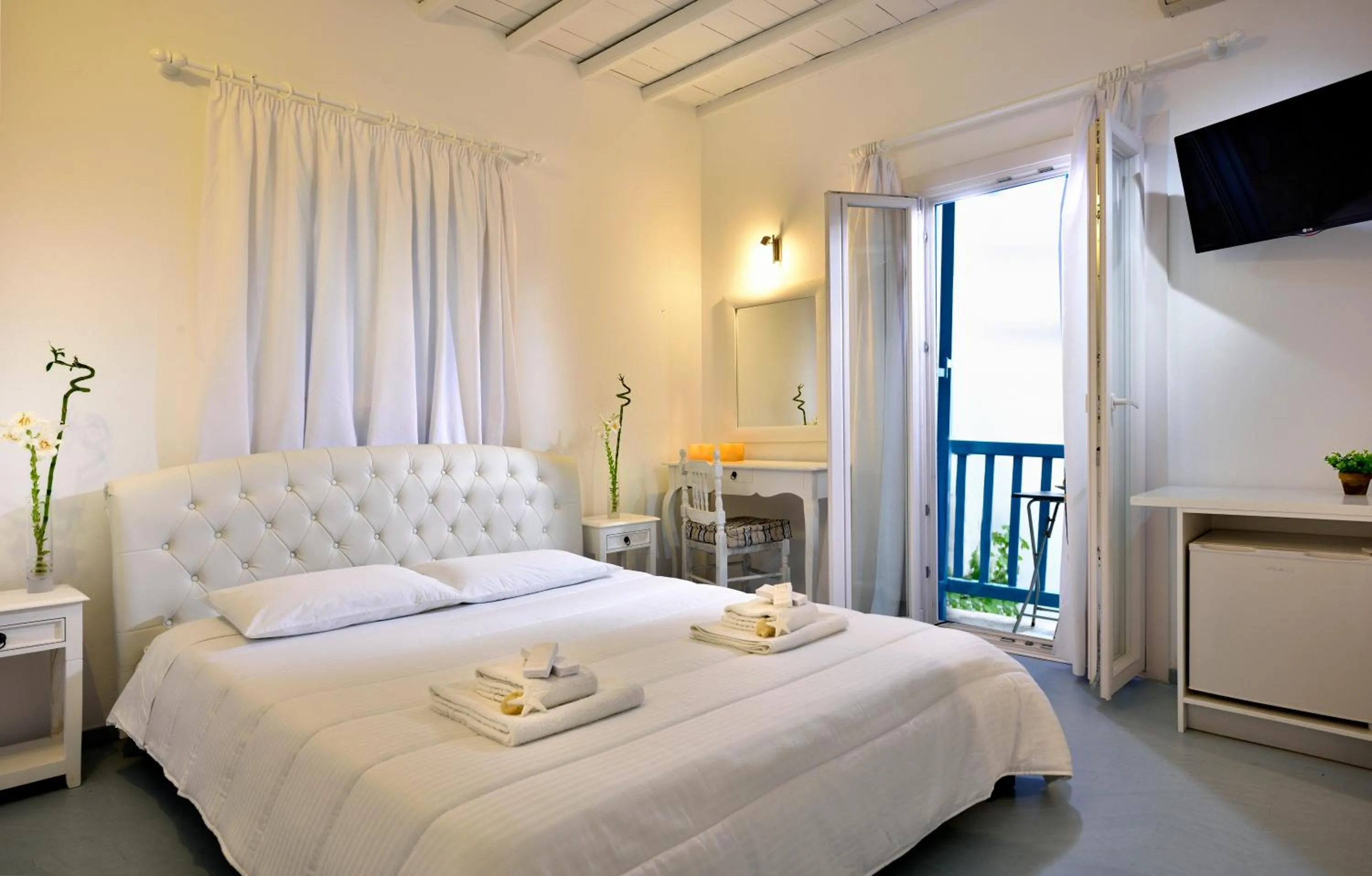 Photo of the whole room, Bed in Hotel Nazos