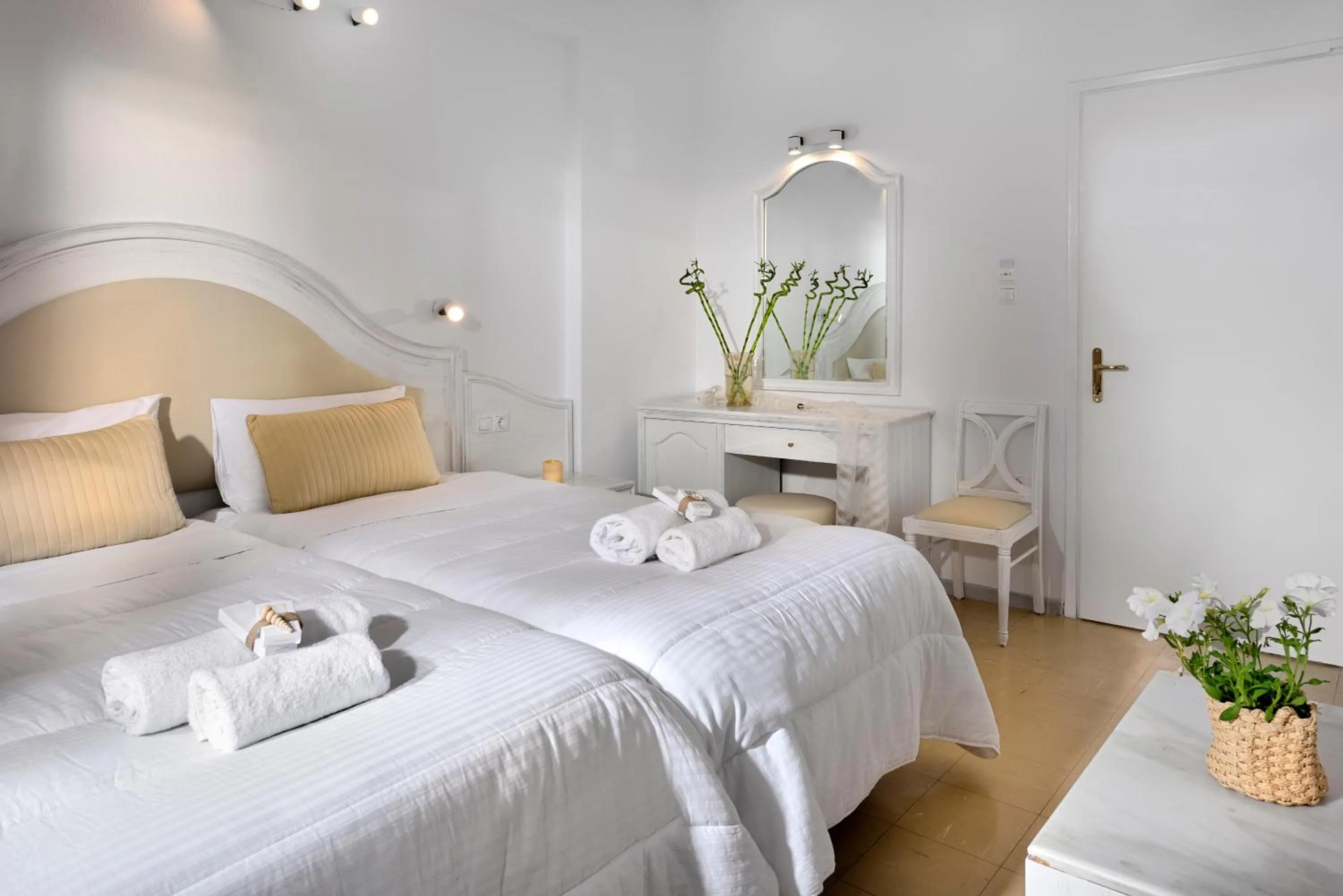 Photo of the whole room, Bed in Hotel Nazos