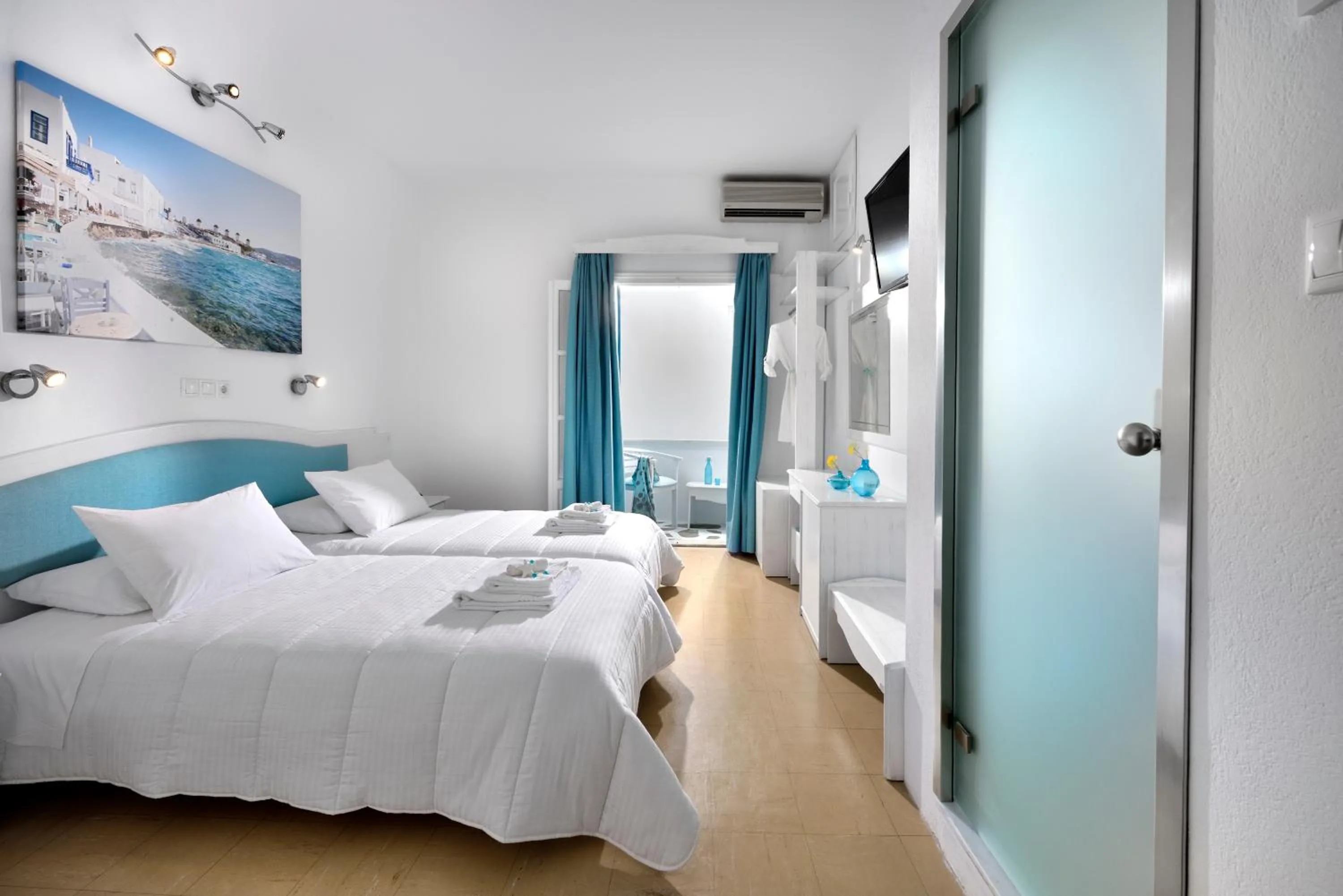 Photo of the whole room, Bed in Hotel Nazos