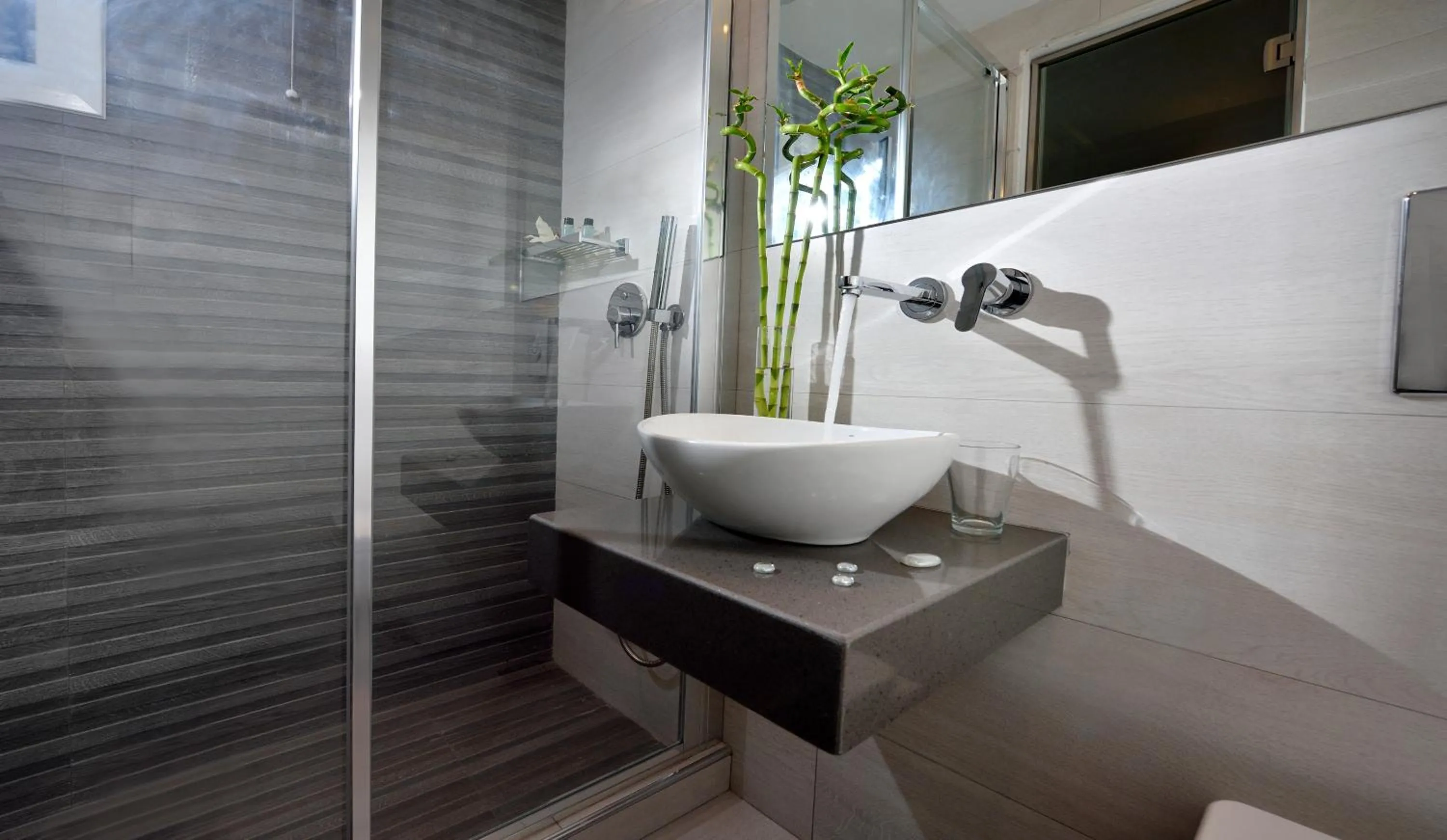 Bathroom in Hotel Nazos