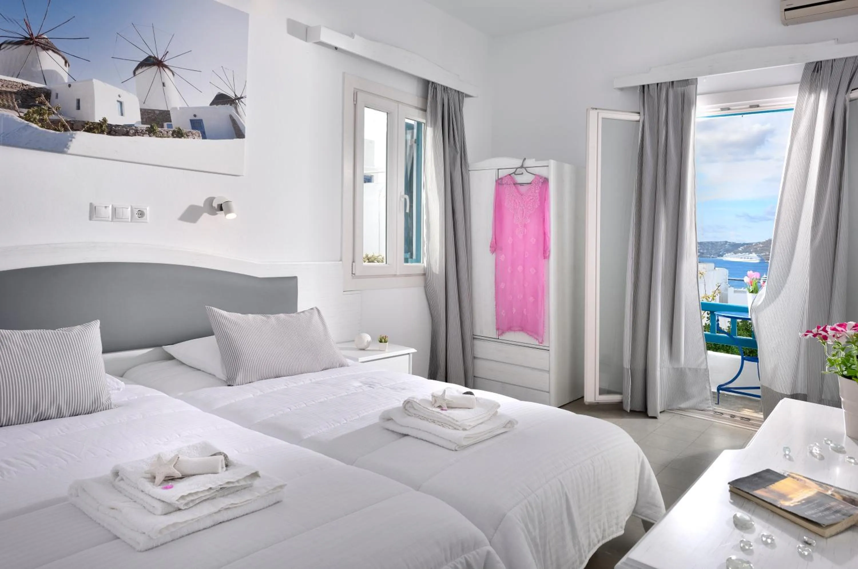 Photo of the whole room, Bed in Hotel Nazos
