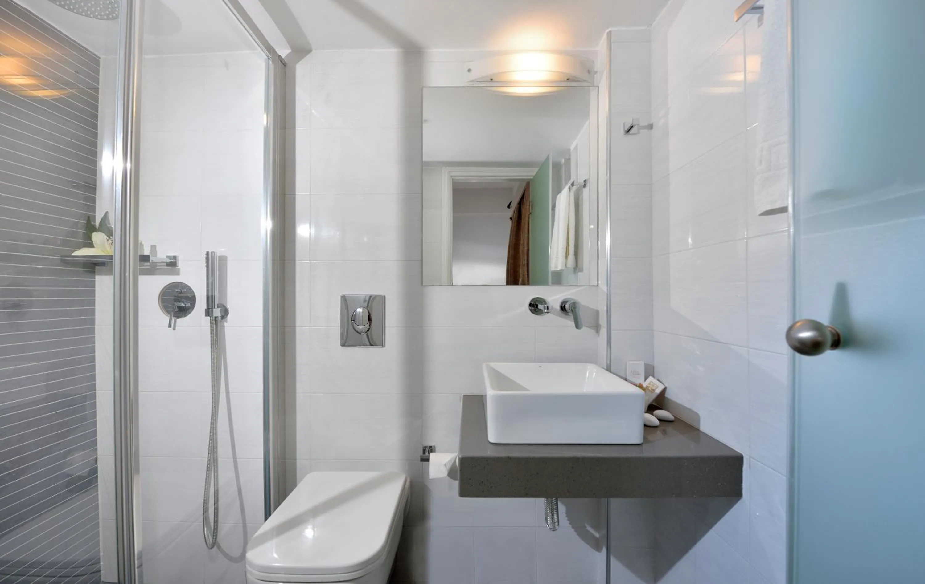 Bathroom in Hotel Nazos