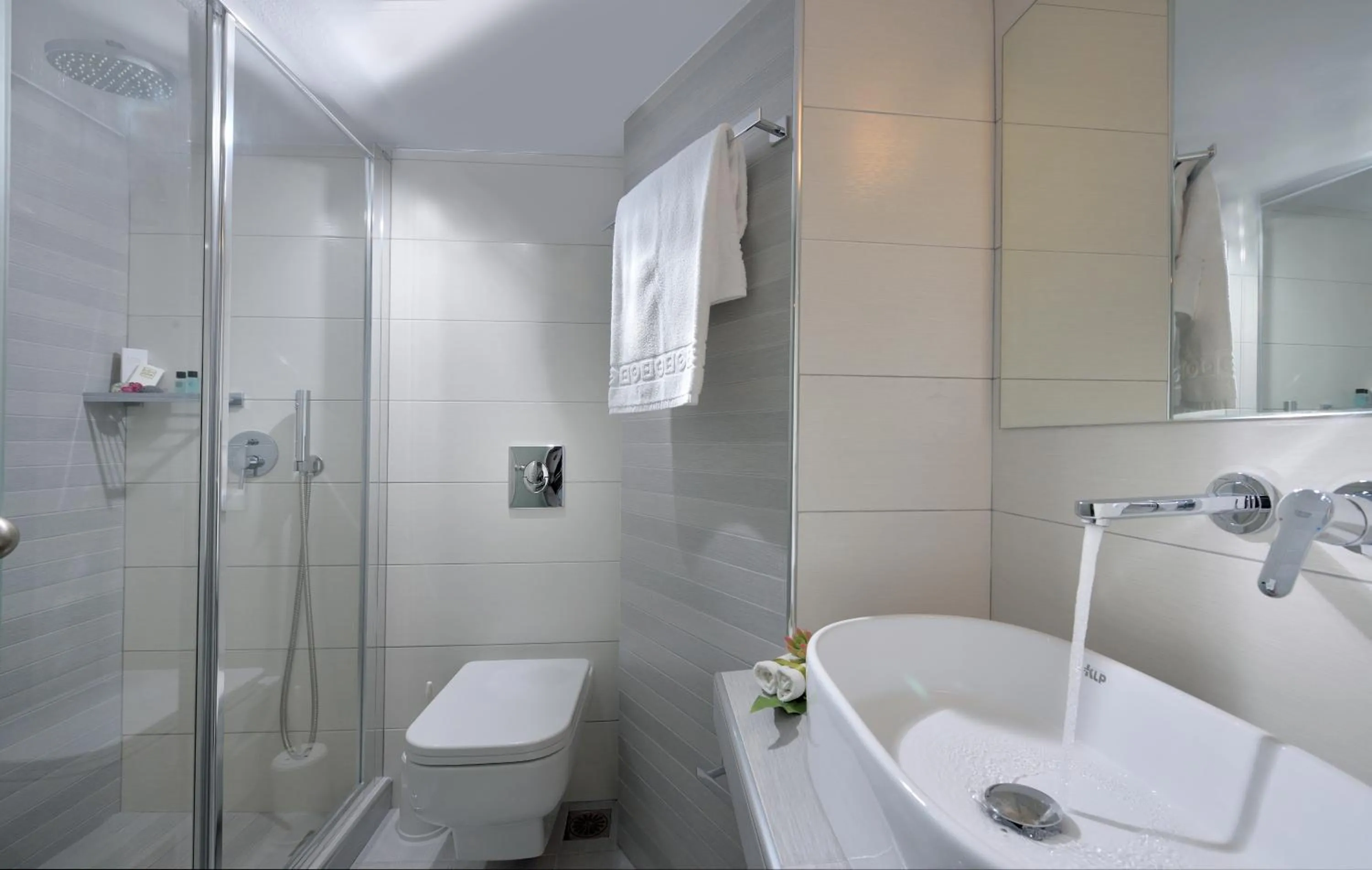 Bathroom in Hotel Nazos