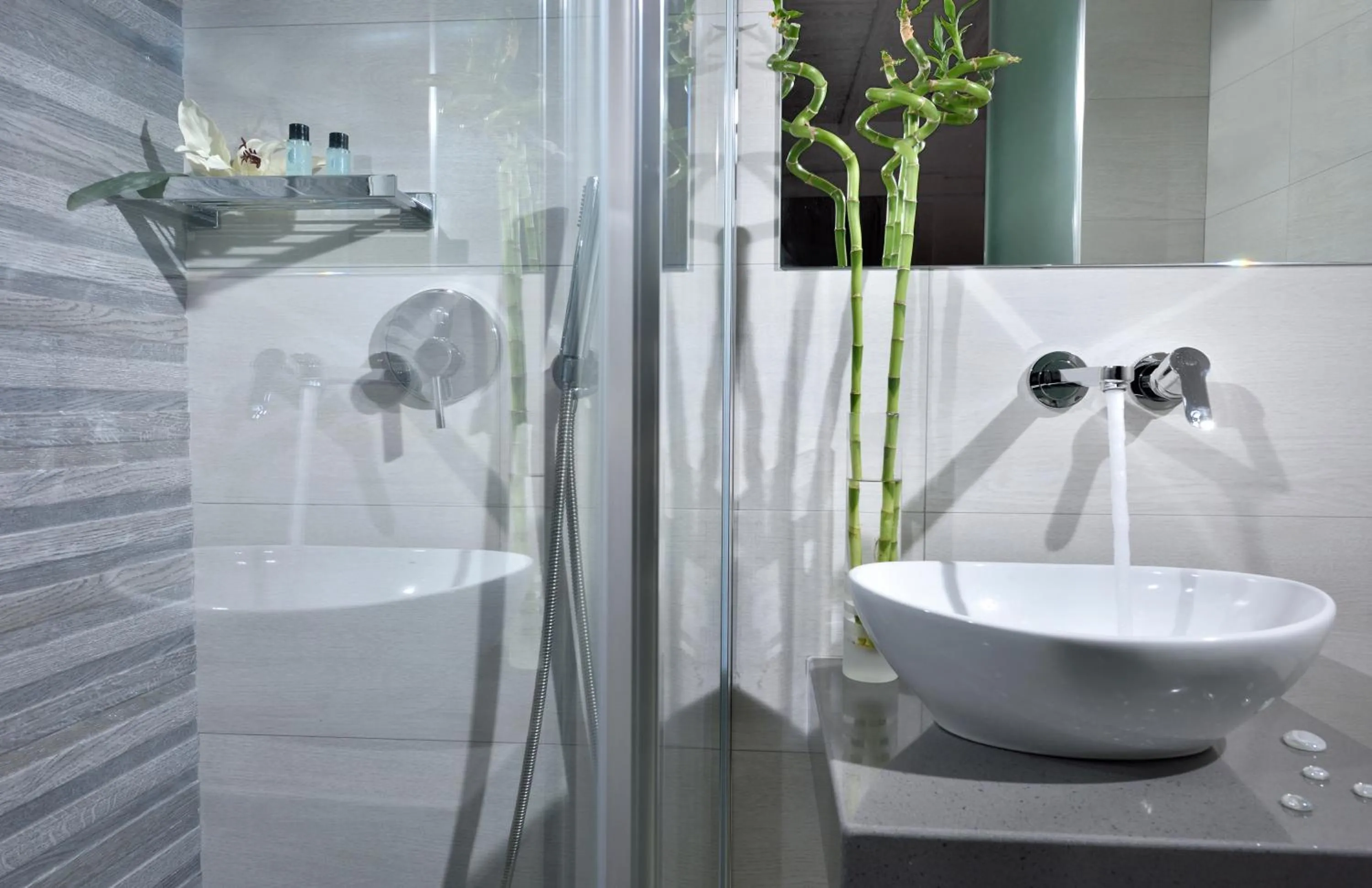 Bathroom in Hotel Nazos