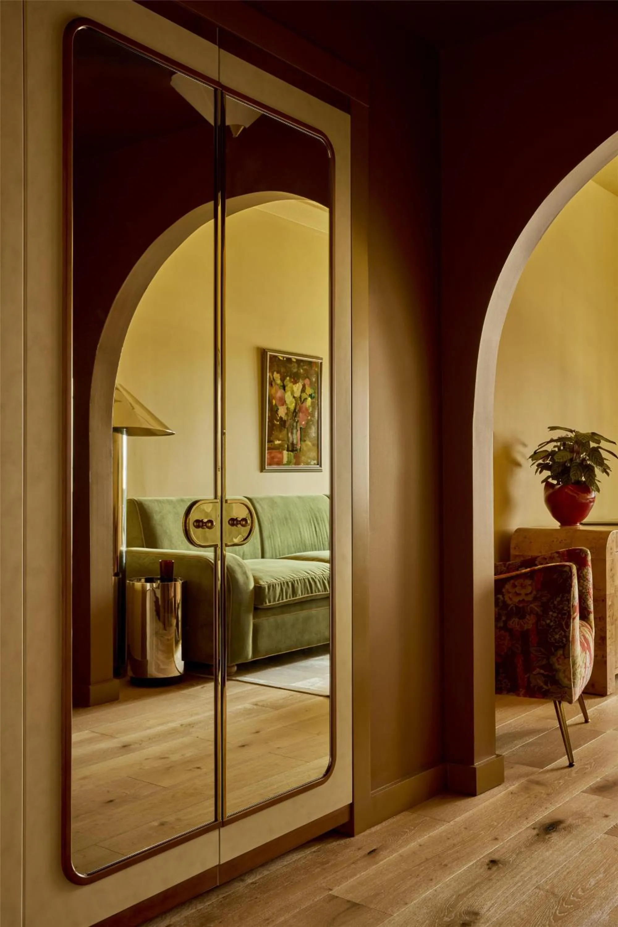 Photo of the whole room, Bed in Hotel Genevieve, part of JdV by Hyatt