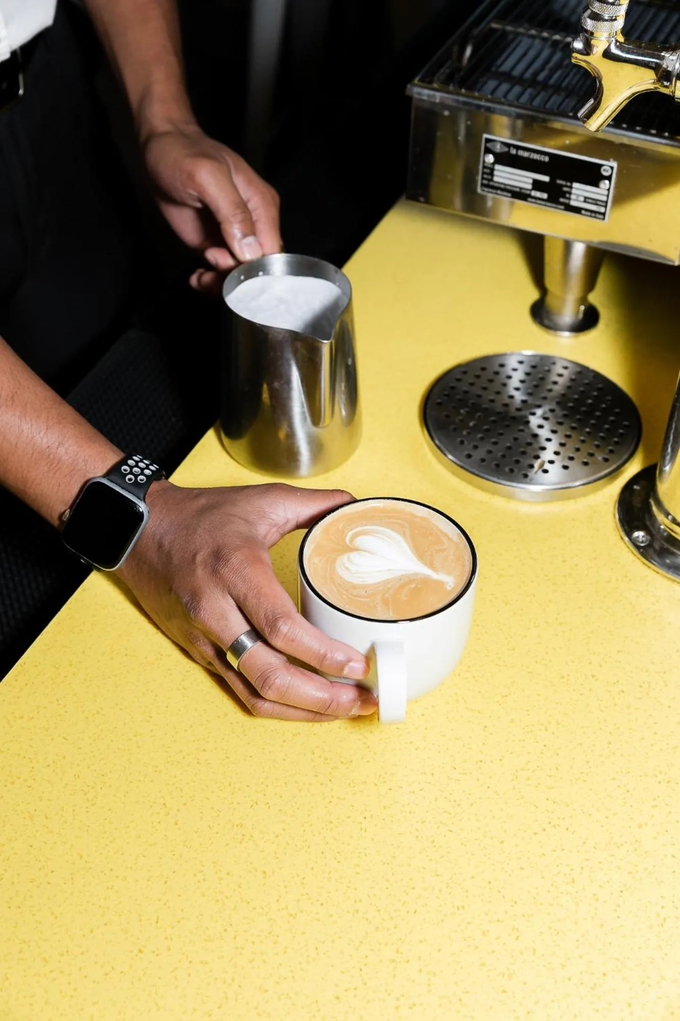 Coffee/tea facilities in Hotel Genevieve, part of JdV by Hyatt