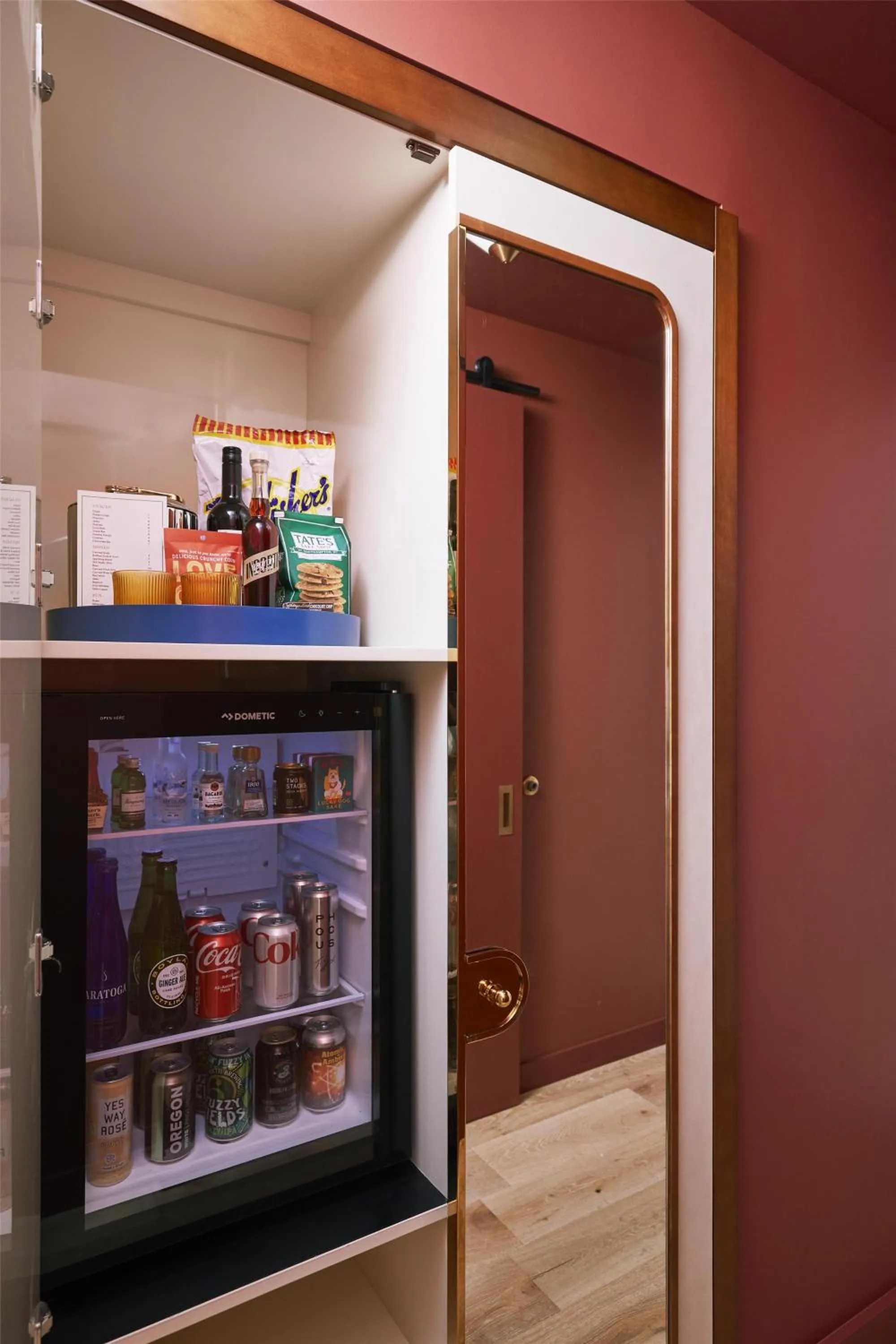 Bedroom in Hotel Genevieve, part of JdV by Hyatt