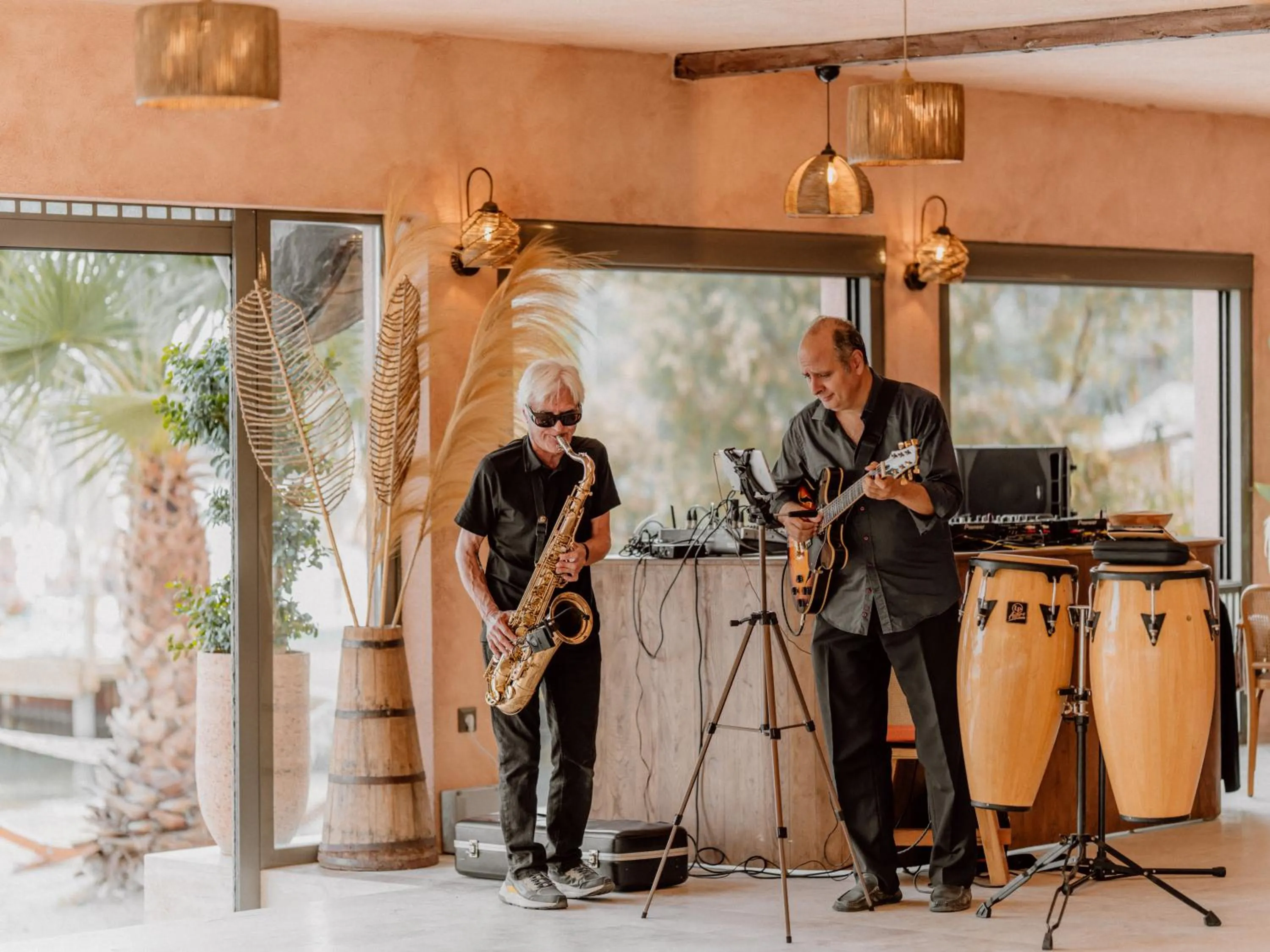 Evening entertainment in InOne Mucho Selection Hotel