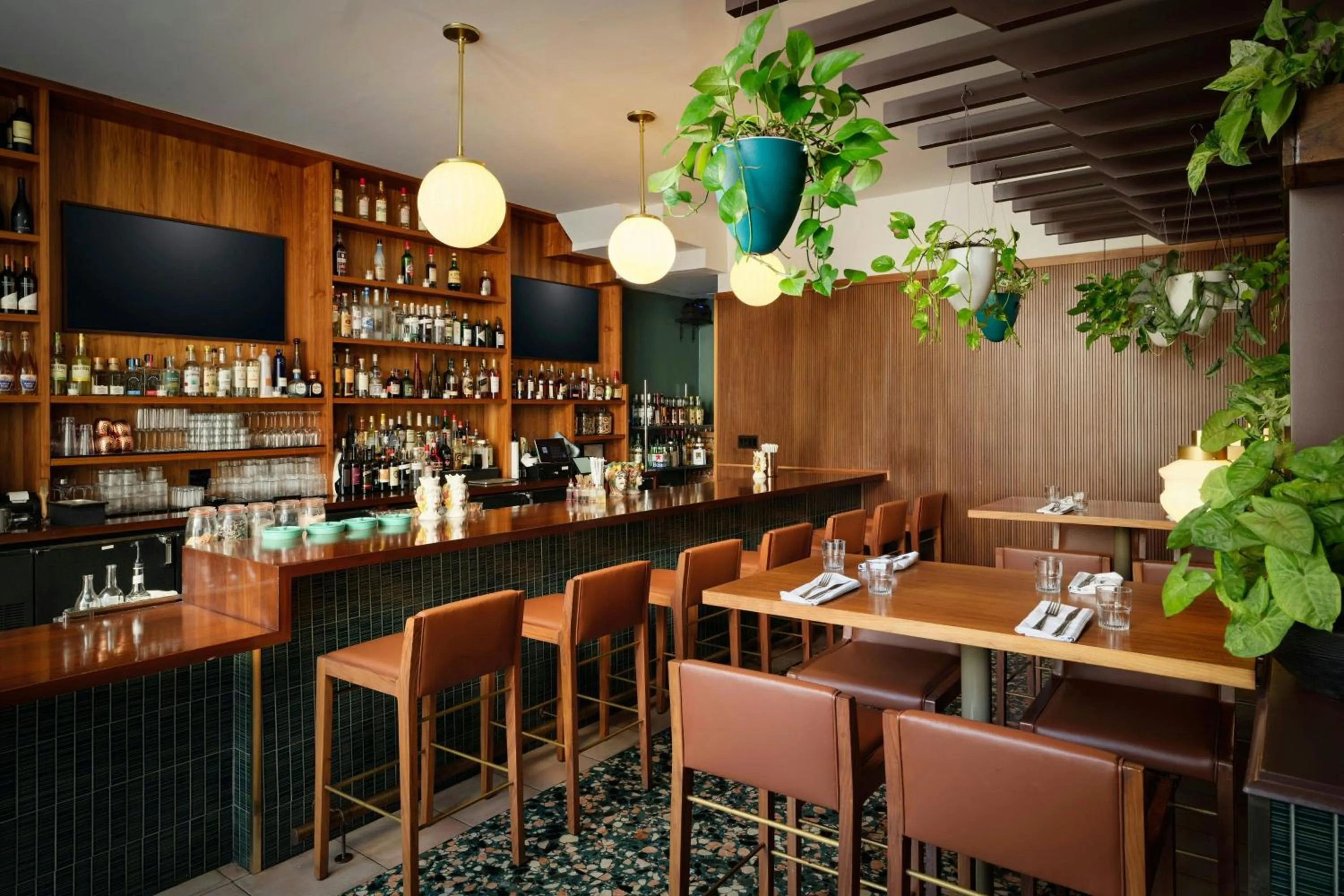 Lounge or bar in FOUND Hotels, Miami Beach, Series by Marriott