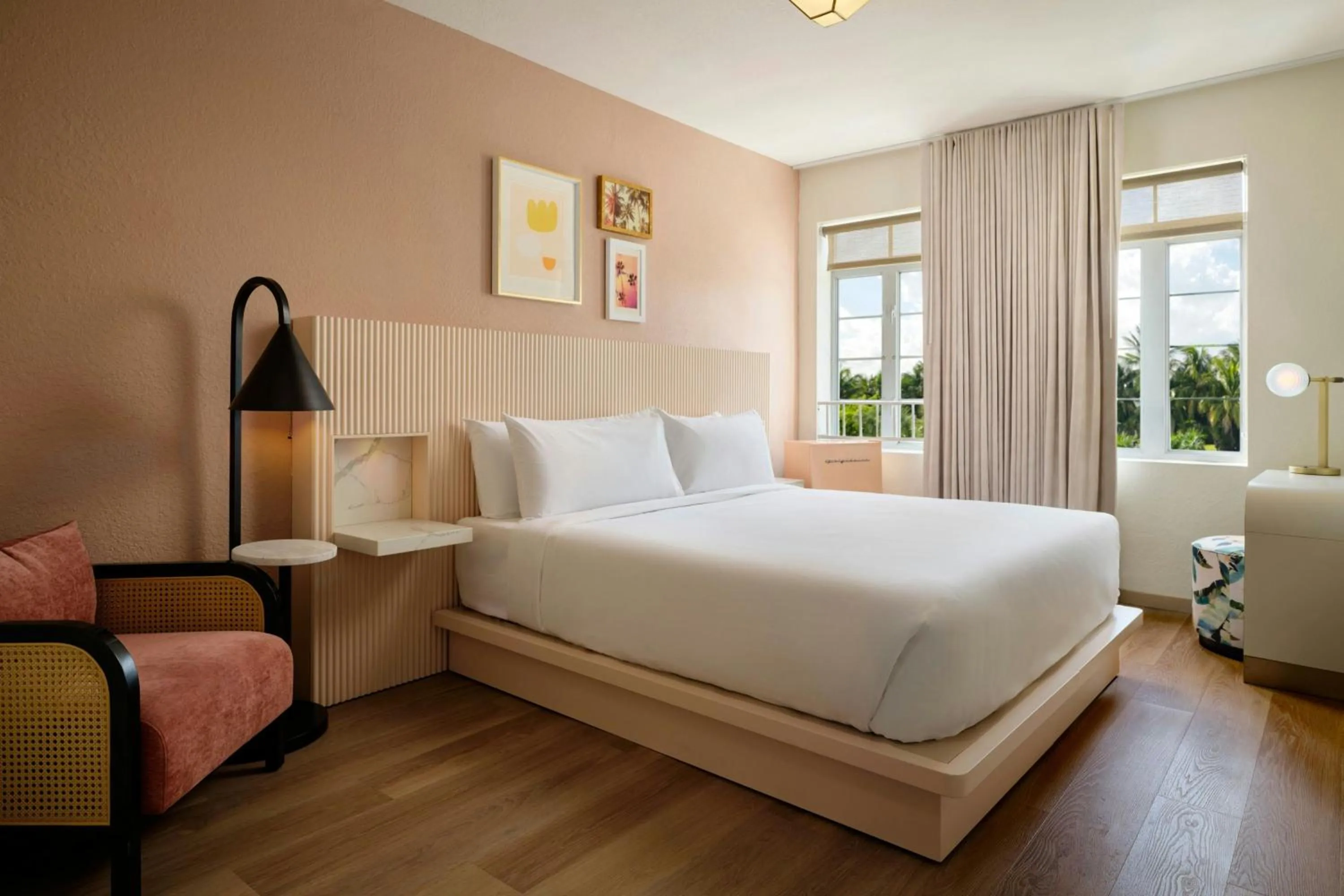 Photo of the whole room, Bed in FOUND Hotels, Miami Beach, Series by Marriott