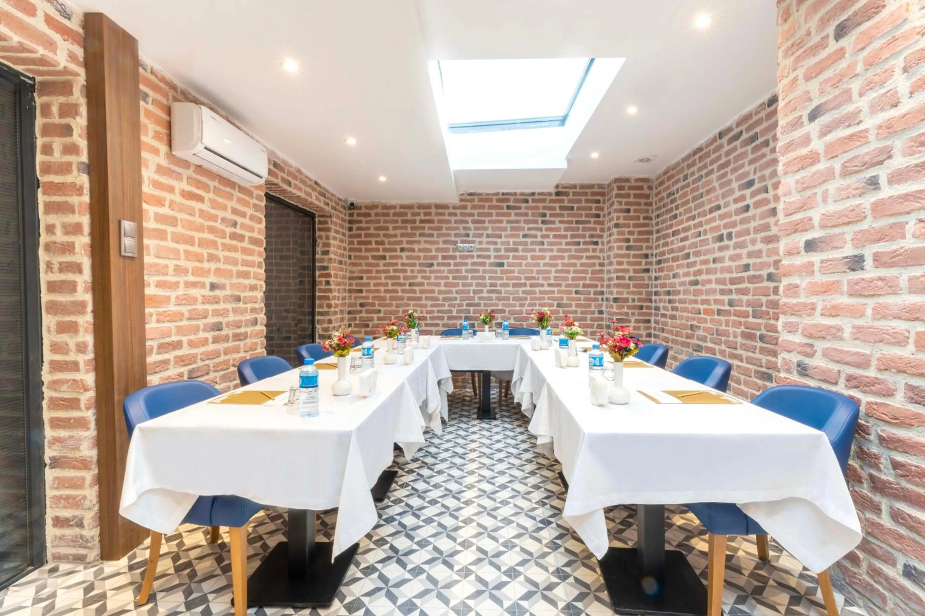 Meeting/conference room in THE BOSFOR HOTEL