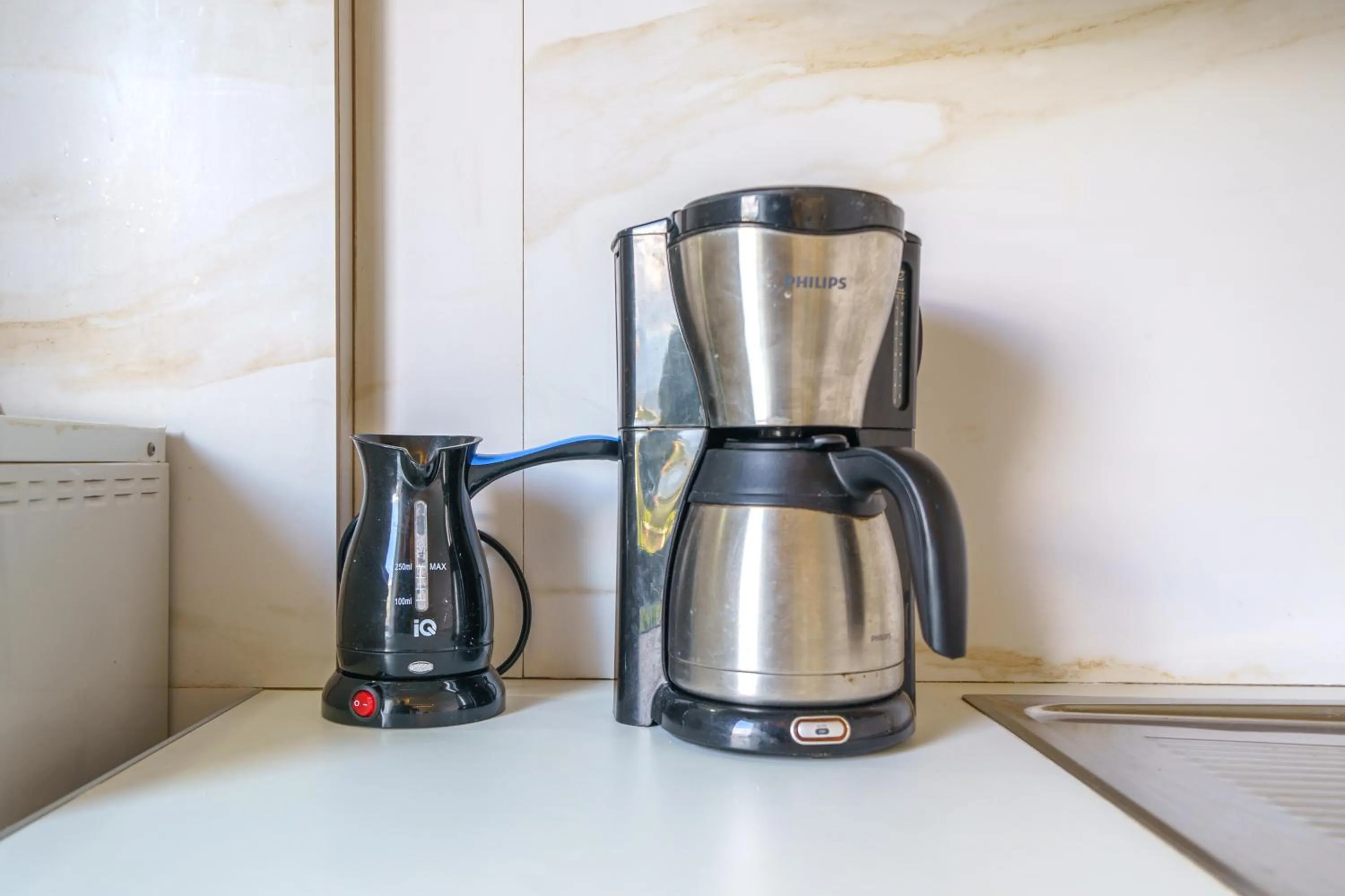 Coffee/tea facilities in RODI BLUE apartments