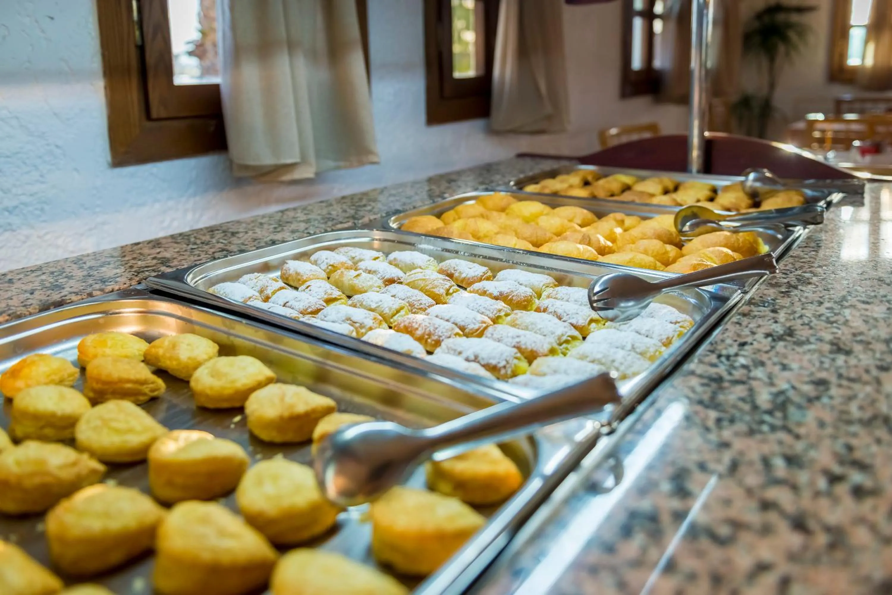 Restaurant/places to eat in Gaia Garden