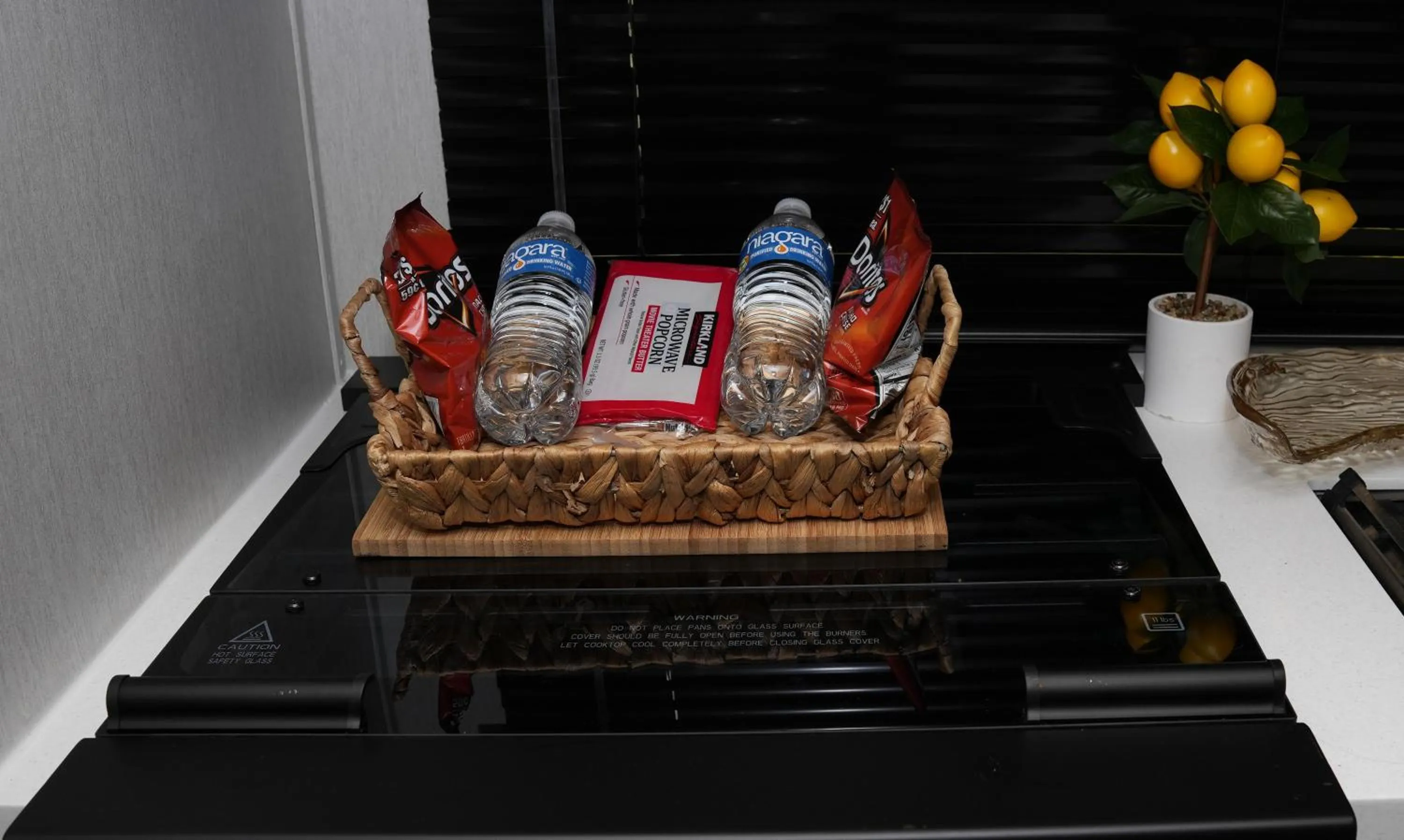 Food and drinks in Bells Marina & Fishing Resort - Santee Lake Marion by I95 - Family Adventure, Pets on Request!