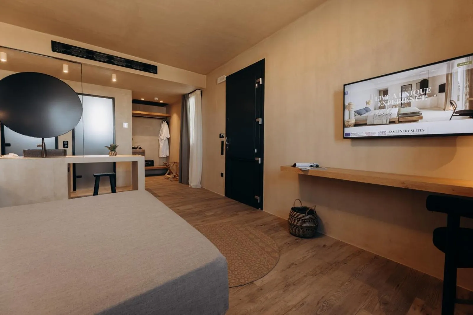 Photo of the whole room, Bed in Princess Luxury Suites Adults Only - Princess Hotels Collection