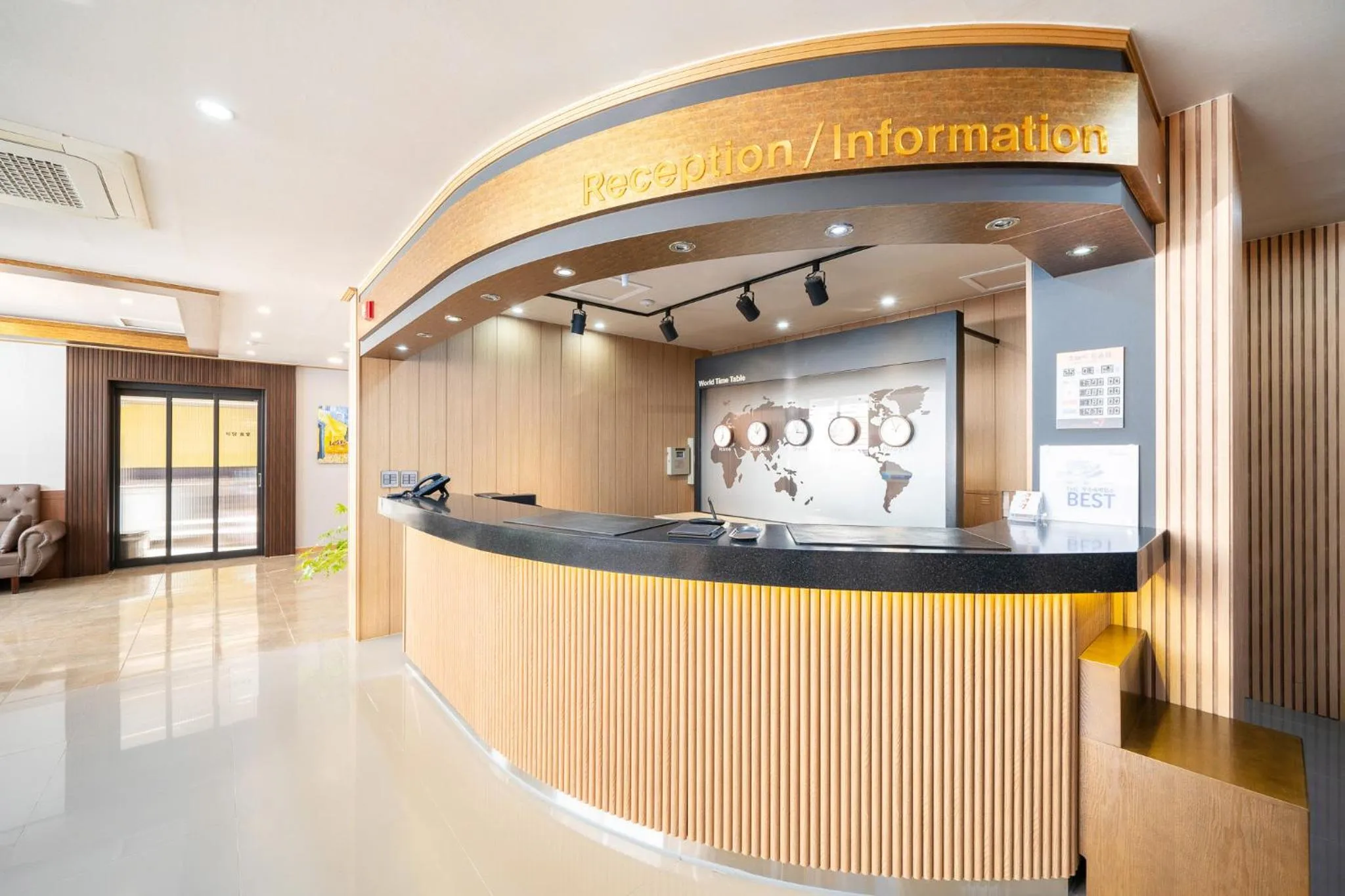 Lobby or reception in The 7 Business Hotel