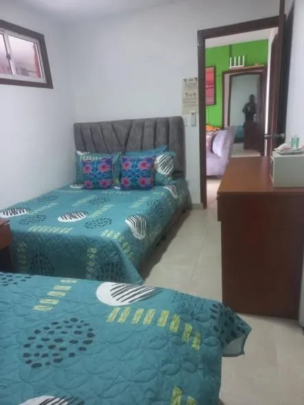 Guests, Bed in LODGE ELIZABETH HOUSE