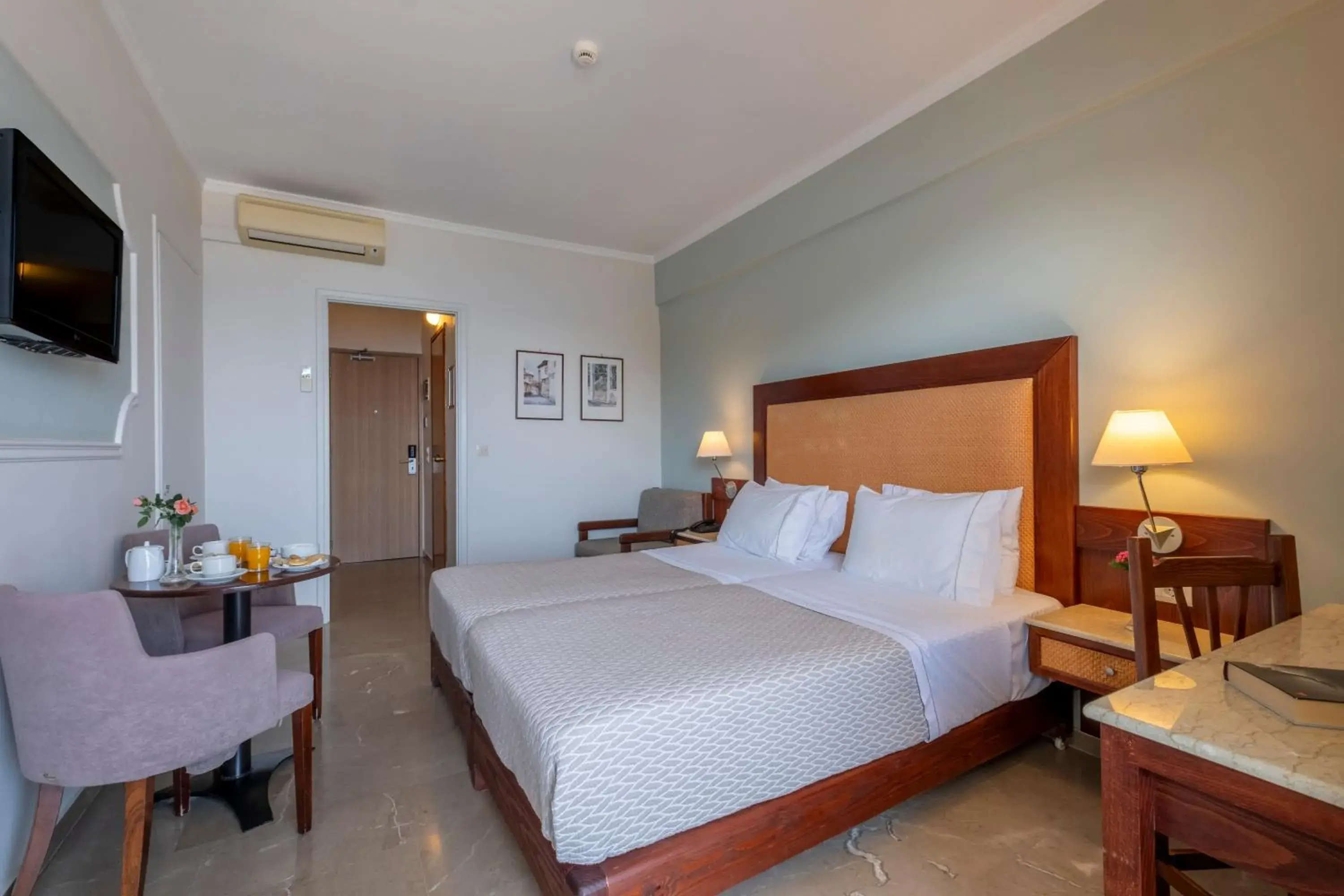 Double Room with Garden View in JOHN & GEORGE Double Room with Garden View in JOHN & GEORGE