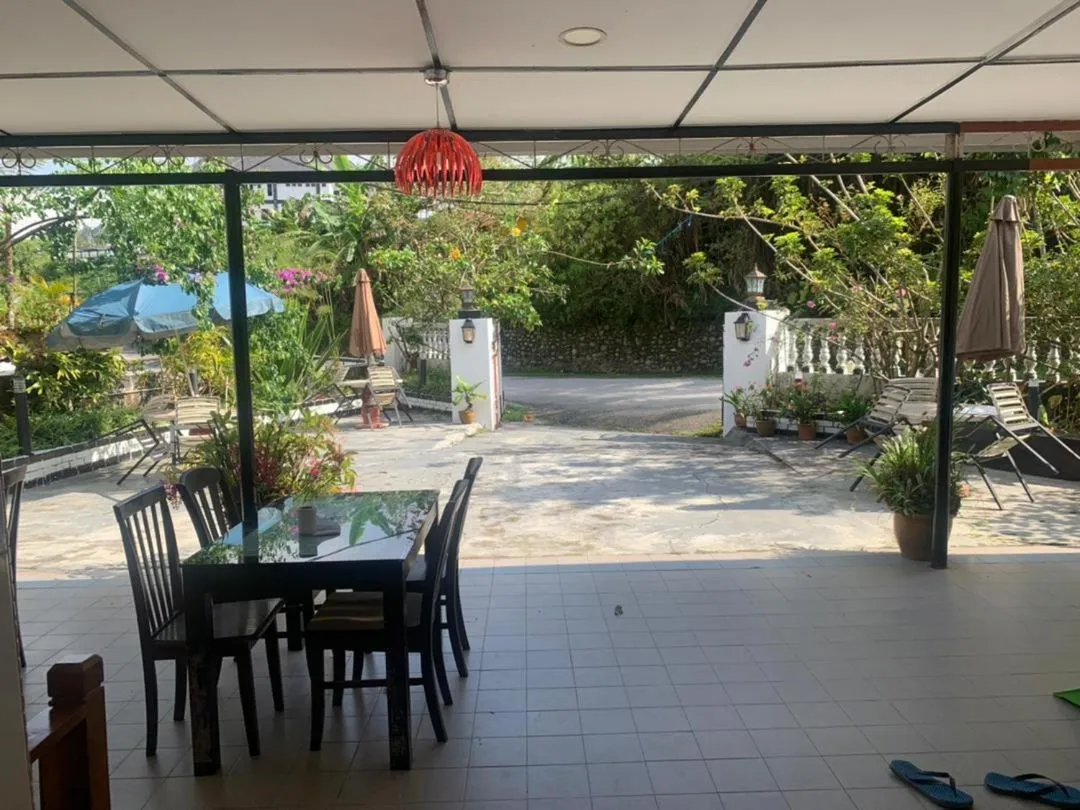 Patio in Vintage Guesthouse