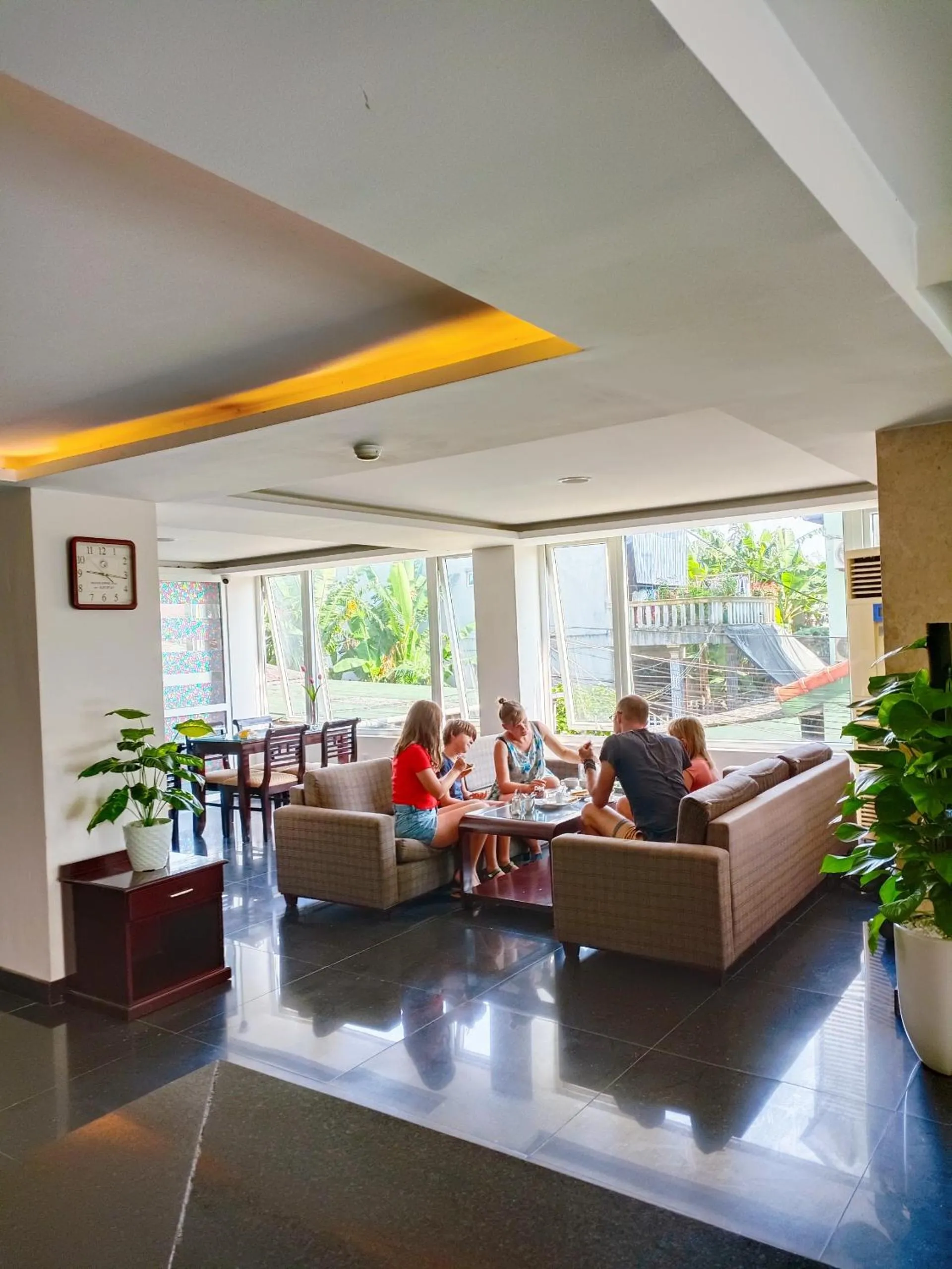 People in Việt Nam Hotel