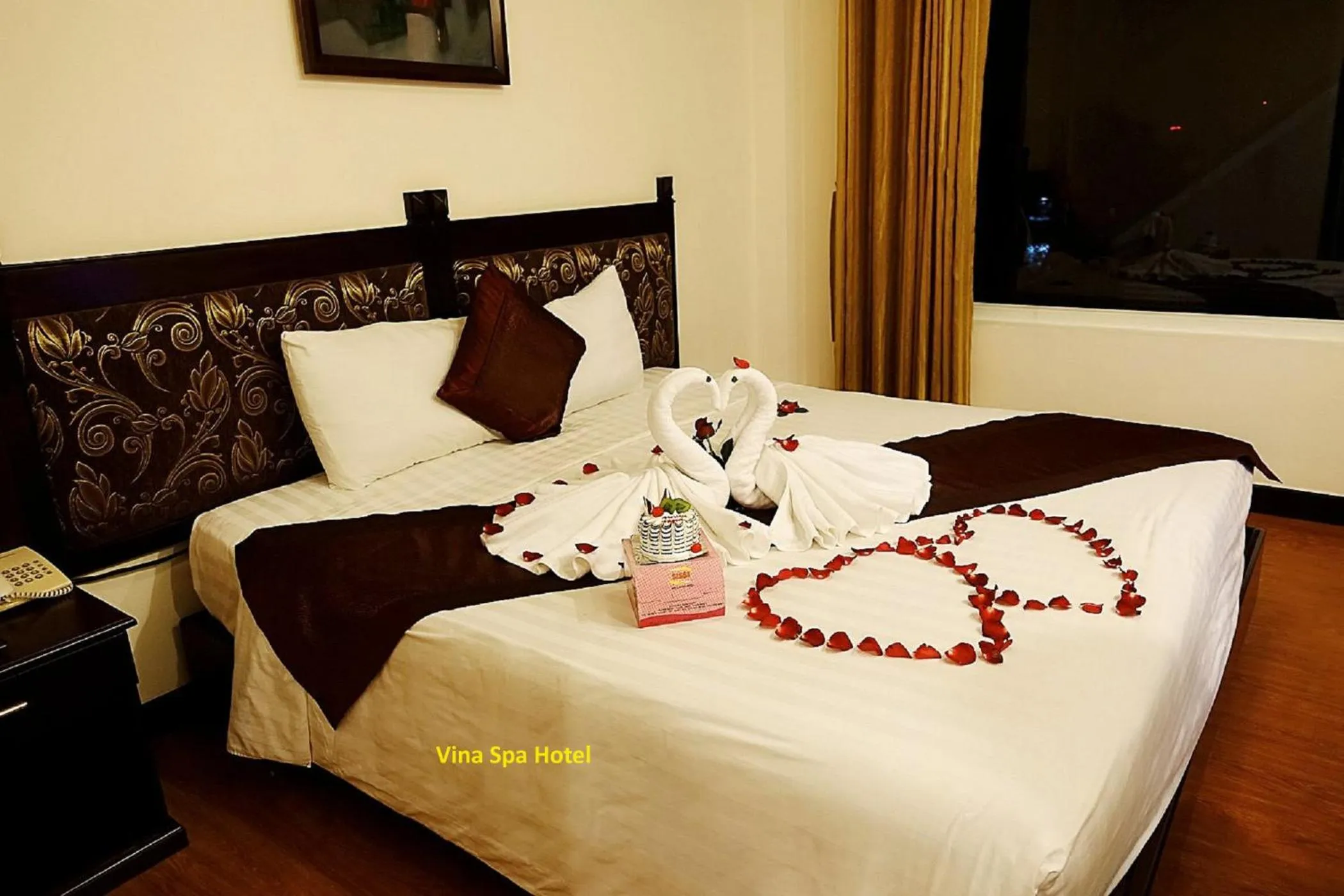 Bedroom, Bed in Việt Nam Hotel