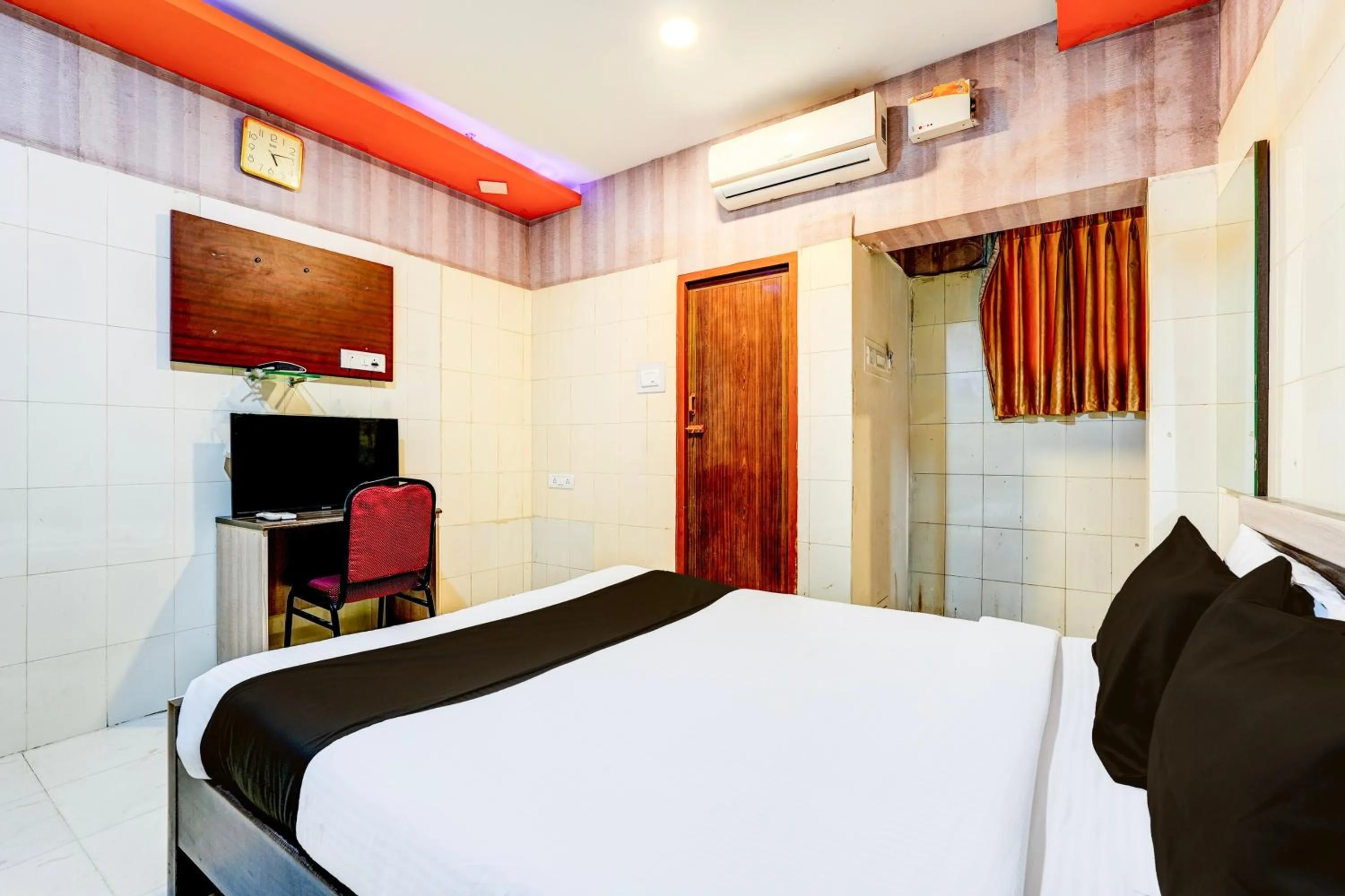 Bedroom in Hotel O MIZPAH INN